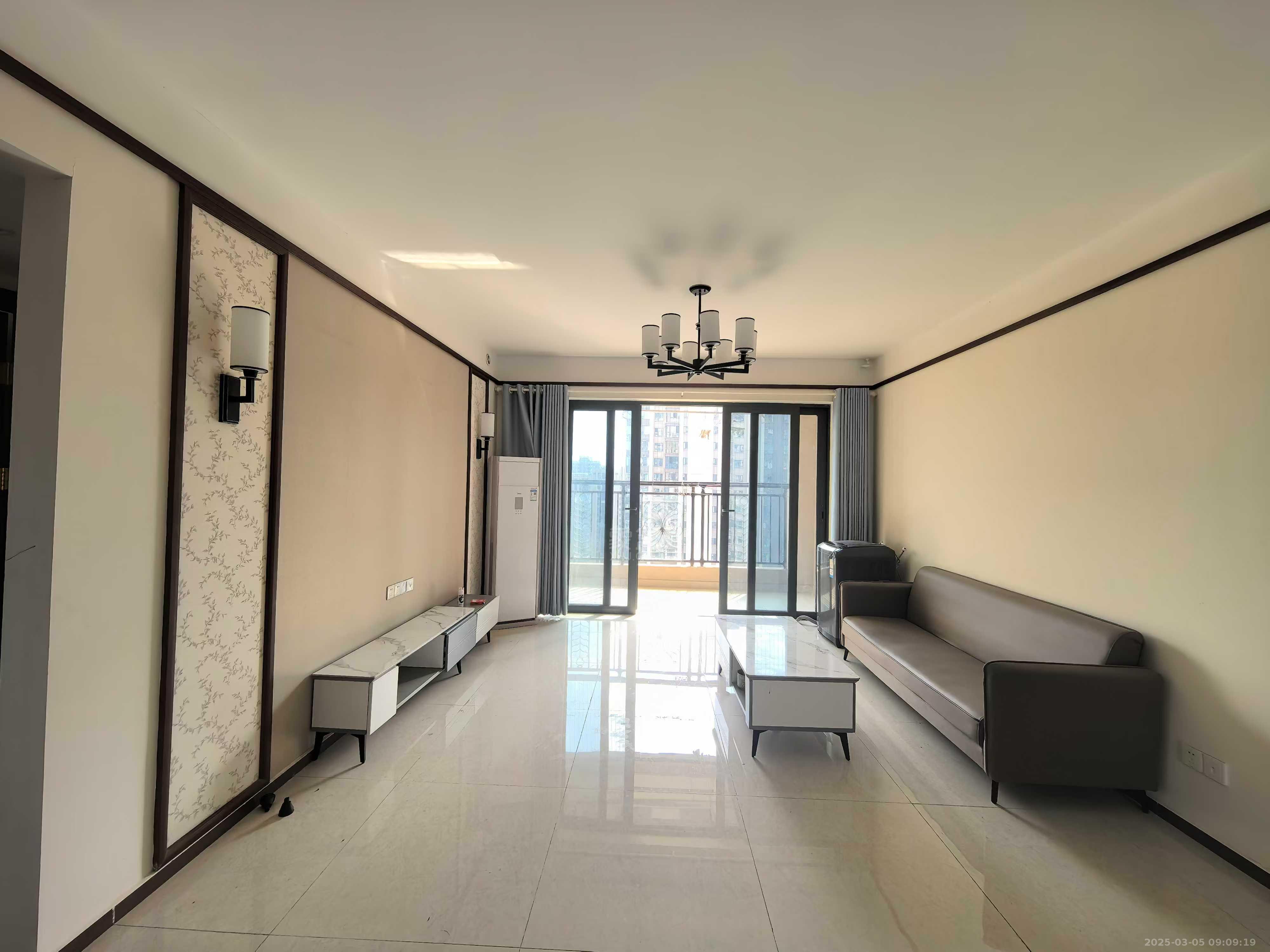 株洲恒大悦珑台  4室2厅2卫    1900.0元/月 株洲恒大悦珑台  4室2厅2卫    1900.0元/月室内图