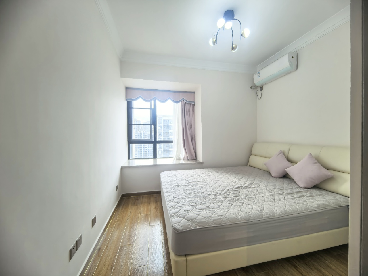 星华海岸城三期 2室2厅1卫 143.0万 星华海岸城三期 2室2厅1卫 143.0万室内图