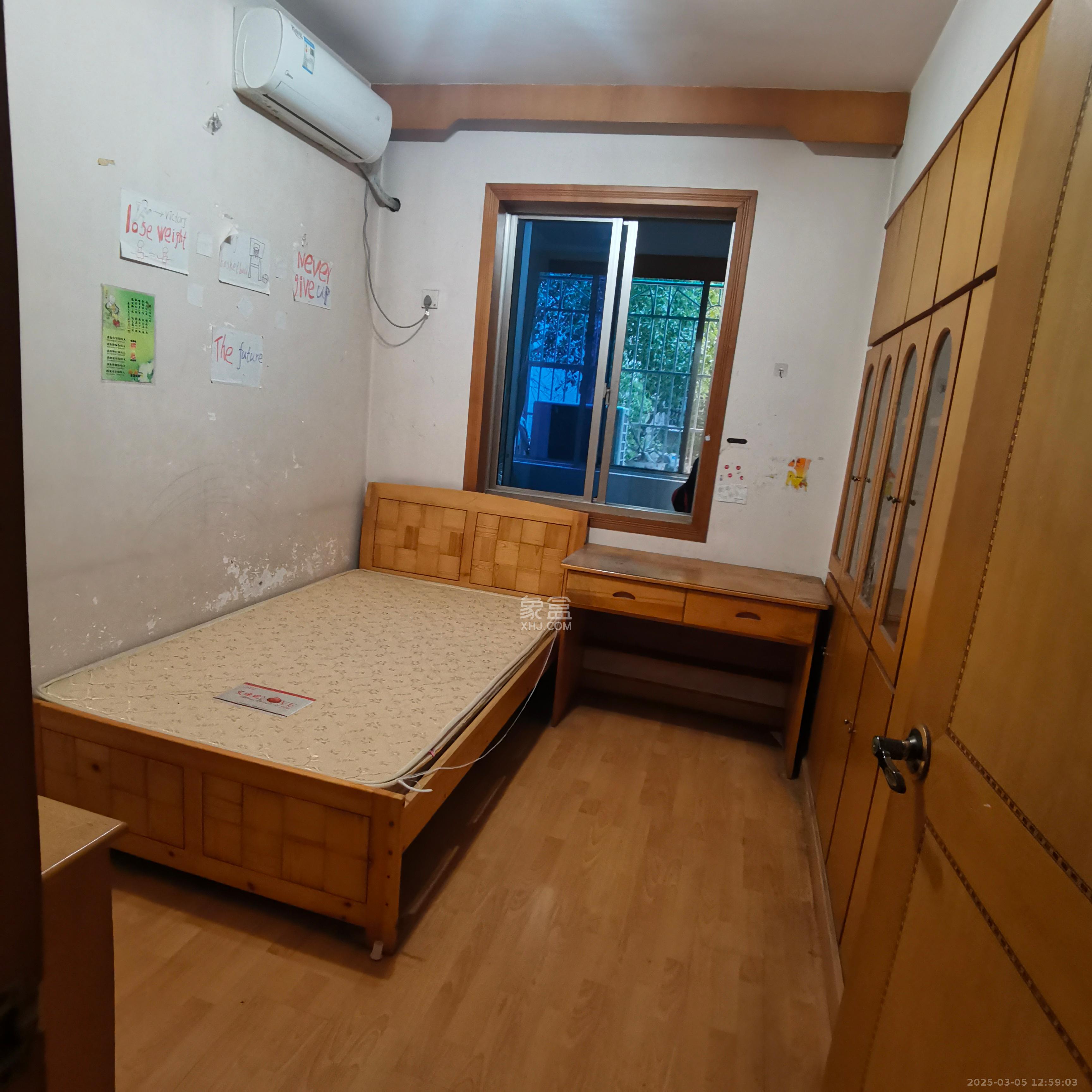 安全厅宿舍阳光小区(湘湖渔场阳光小区) 3室2厅1卫 2500.0元/月 安全厅宿舍阳光小区(湘湖渔场阳光小区) 3室2厅1卫 2500.0元/月室内图