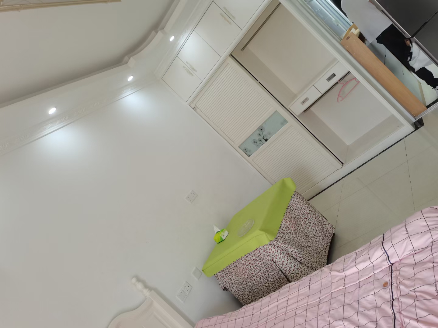 鸿浩达吉星广场(秀石街)  1室1厅1卫    800.0元/月室内图