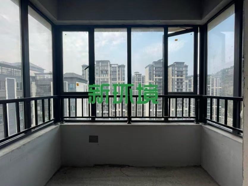 中建凤栖台  1室0厅0卫   68.00万阳台