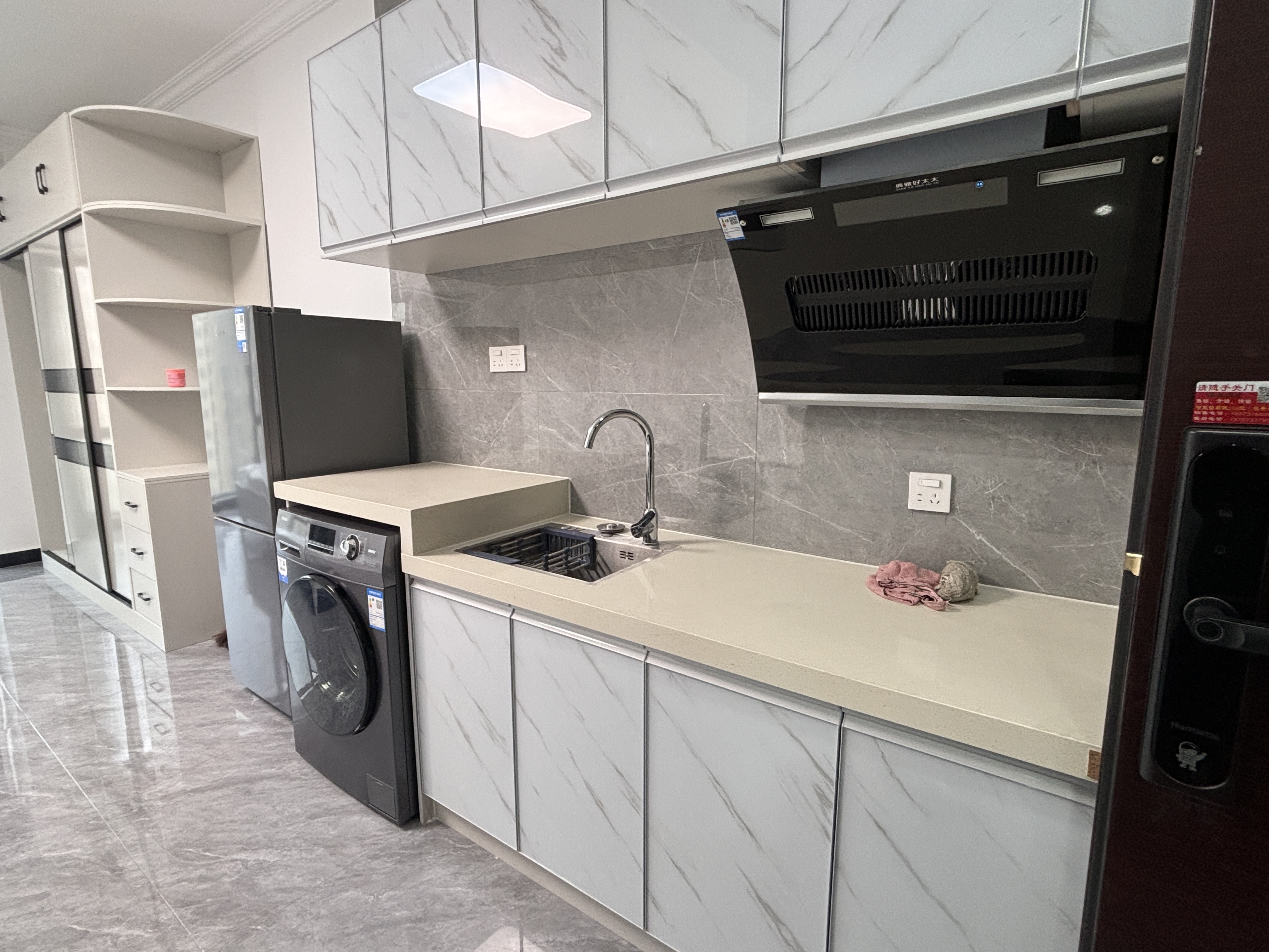 碧桂园壹中心 1室1厅1卫 1300.0元/月 碧桂园壹中心 1室1厅1卫 1300.0元/月室内图