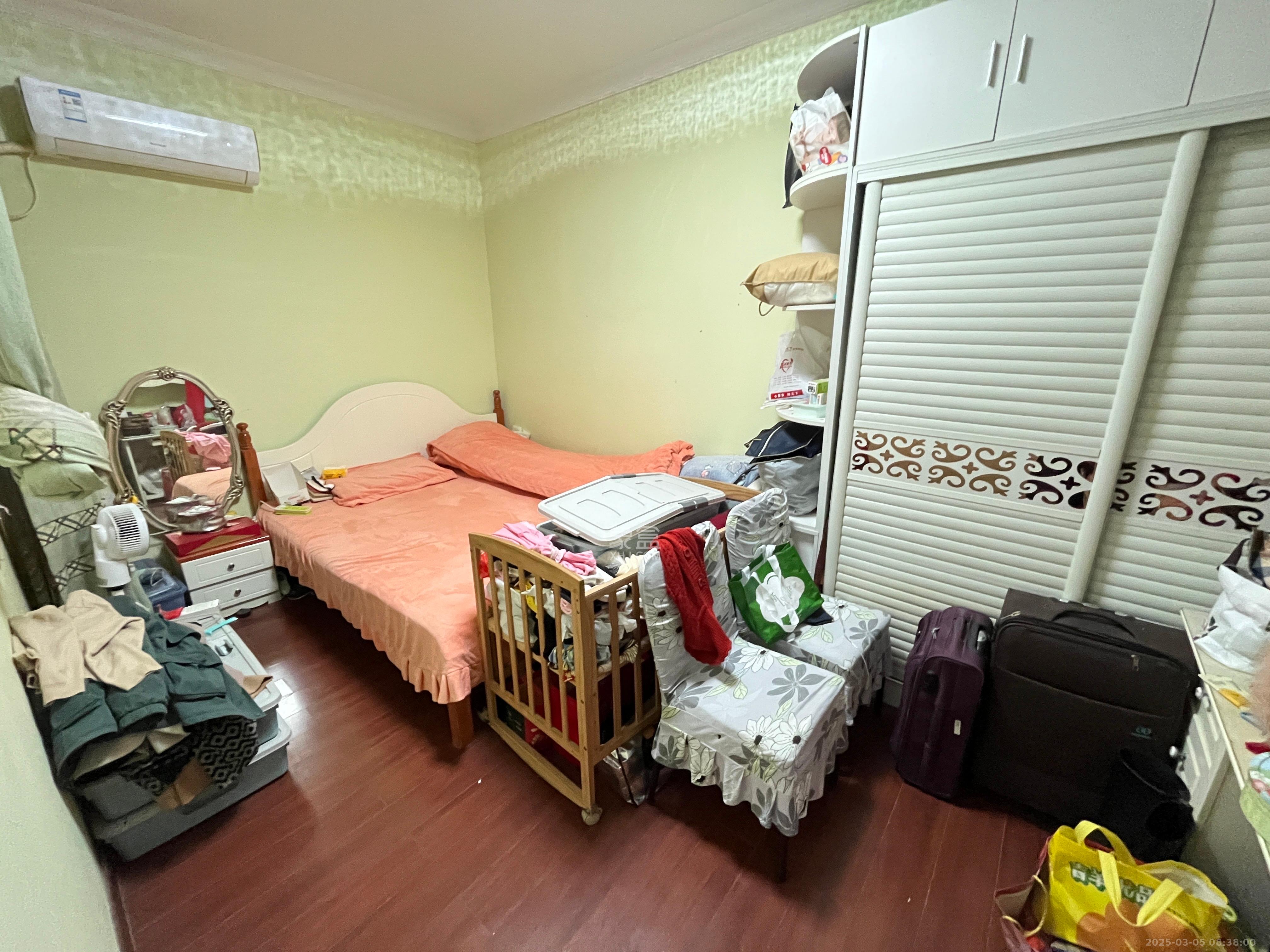 八方小区C区  3室2厅2卫   4000.00元/月室内图