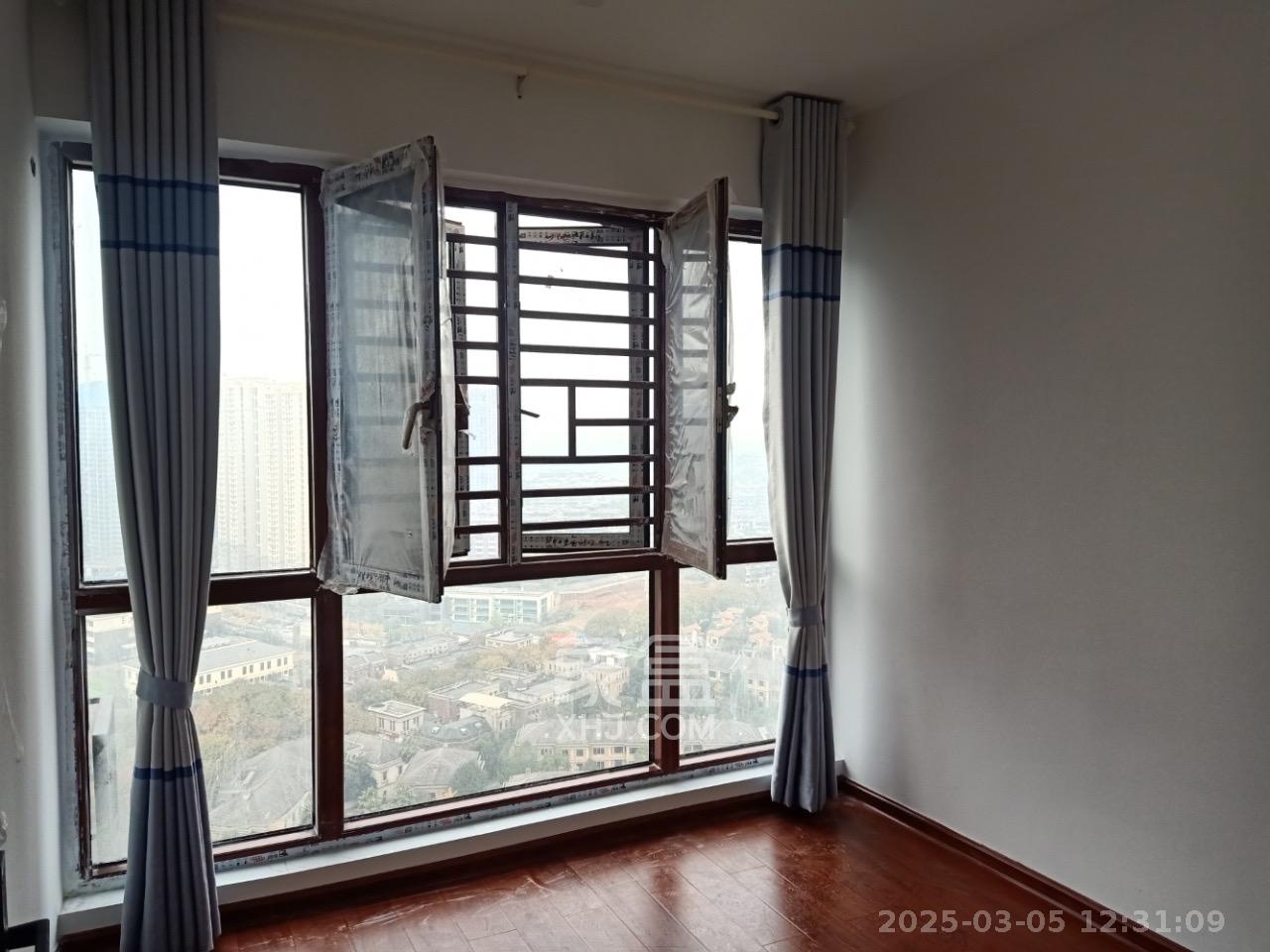 中建嘉和城  3室2厅2卫   2600.00元/月室内图
