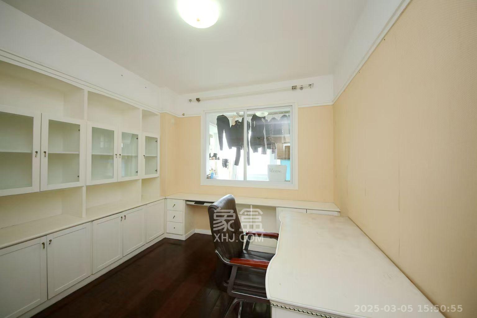 省委统战部宿舍  4室2厅2卫    4900.0元/月 省委统战部宿舍  4室2厅2卫    4900.0元/月室内图