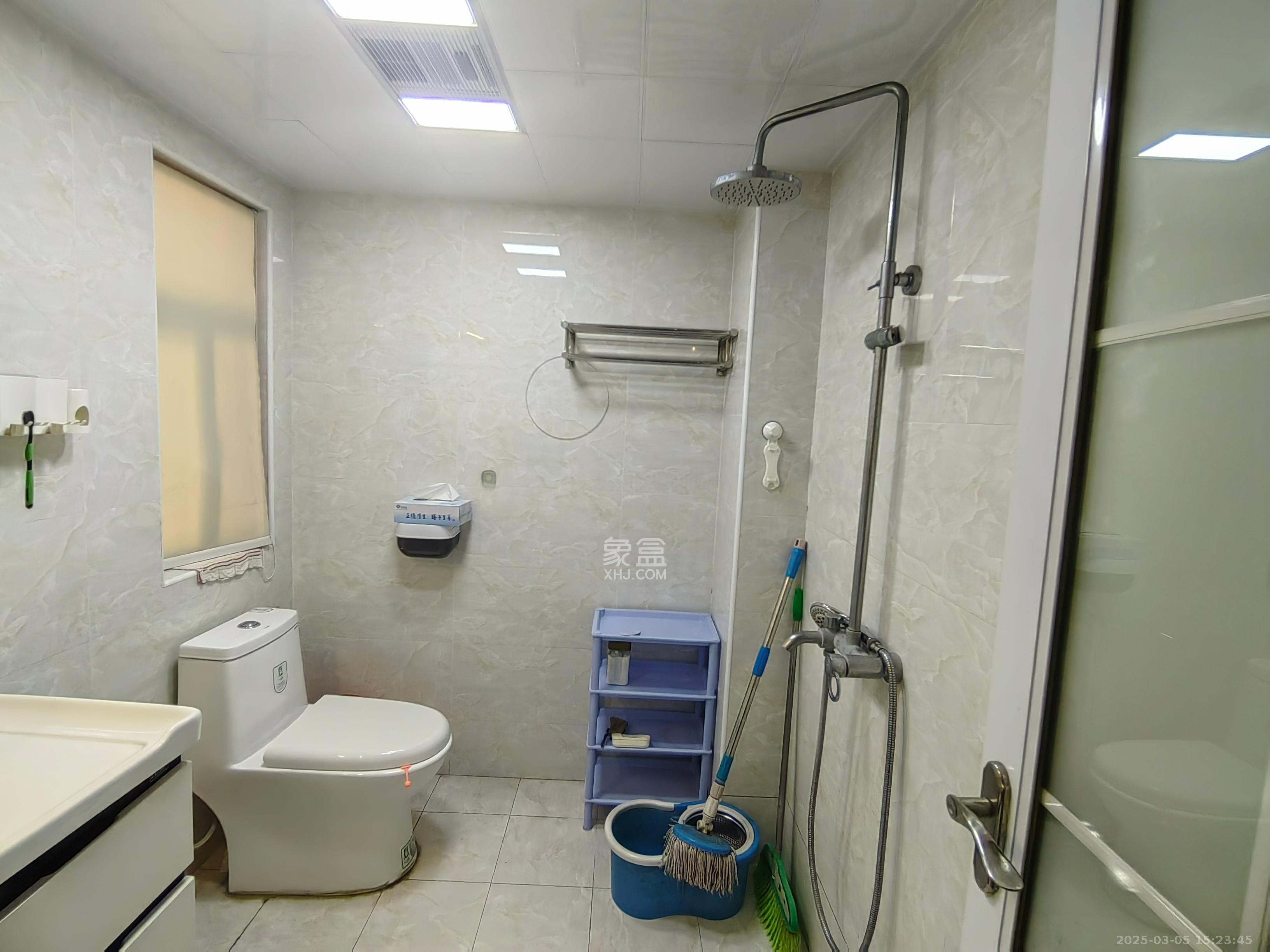 四季星城 3室1厅1卫 2000.0元/月 四季星城 3室1厅1卫 2000.0元/月室内图