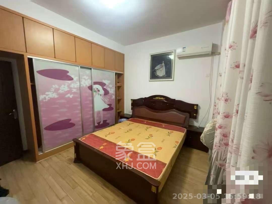 星沙国际物流园/泉星社区  3室2厅2卫    1600.0元/月室内图