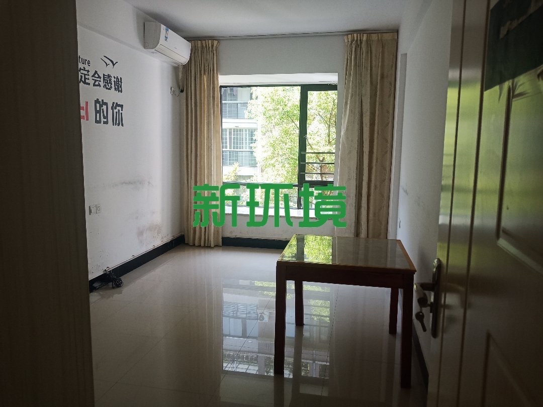 月亮湾二期A区 3室2厅2卫 1800.0元/月 月亮湾二期A区 3室2厅2卫 1800.0元/月室内图