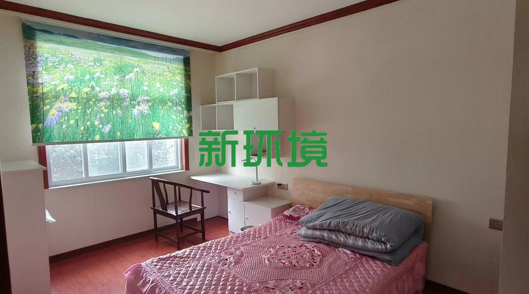 天健佳苑  3室2厅2卫   83.00万客厅