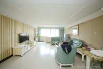 省委统战部宿舍  4室2厅2卫    4900.0元/月 省委统战部宿舍  4室2厅2卫    4900.0元/月