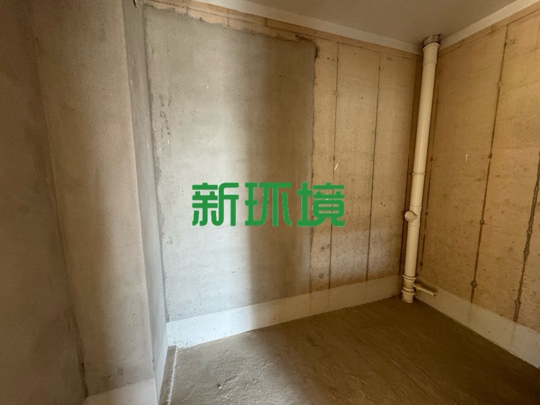 荣盛花语书苑 4室2厅2卫 85.0万 荣盛花语书苑 4室2厅2卫 85.0万客厅