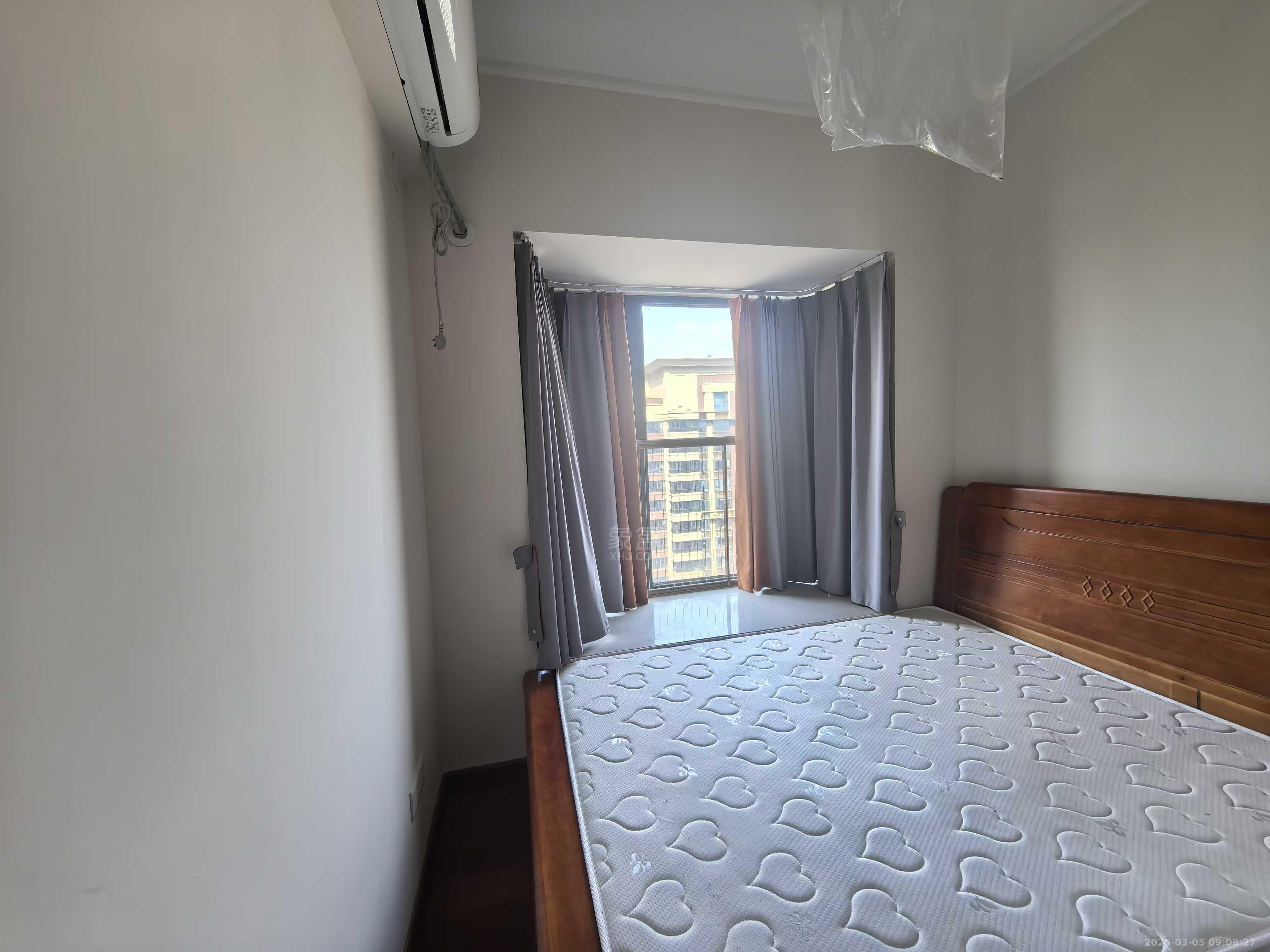 株洲恒大悦珑台  4室2厅2卫    1900.0元/月 株洲恒大悦珑台  4室2厅2卫    1900.0元/月室内图