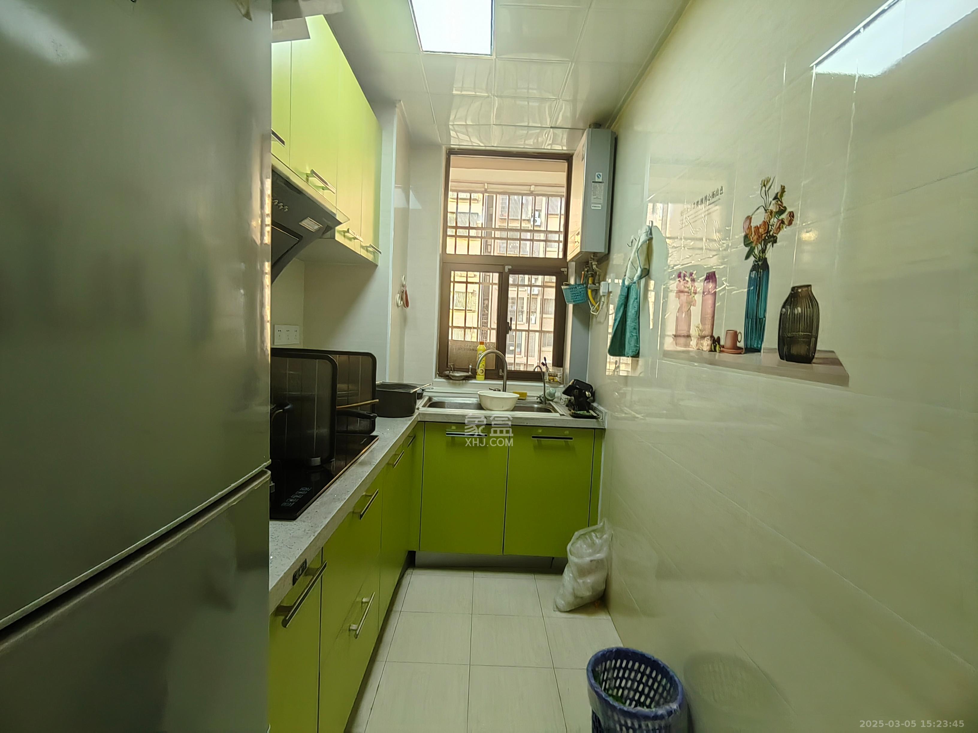 四季星城 3室1厅1卫 2000.0元/月 四季星城 3室1厅1卫 2000.0元/月室内图