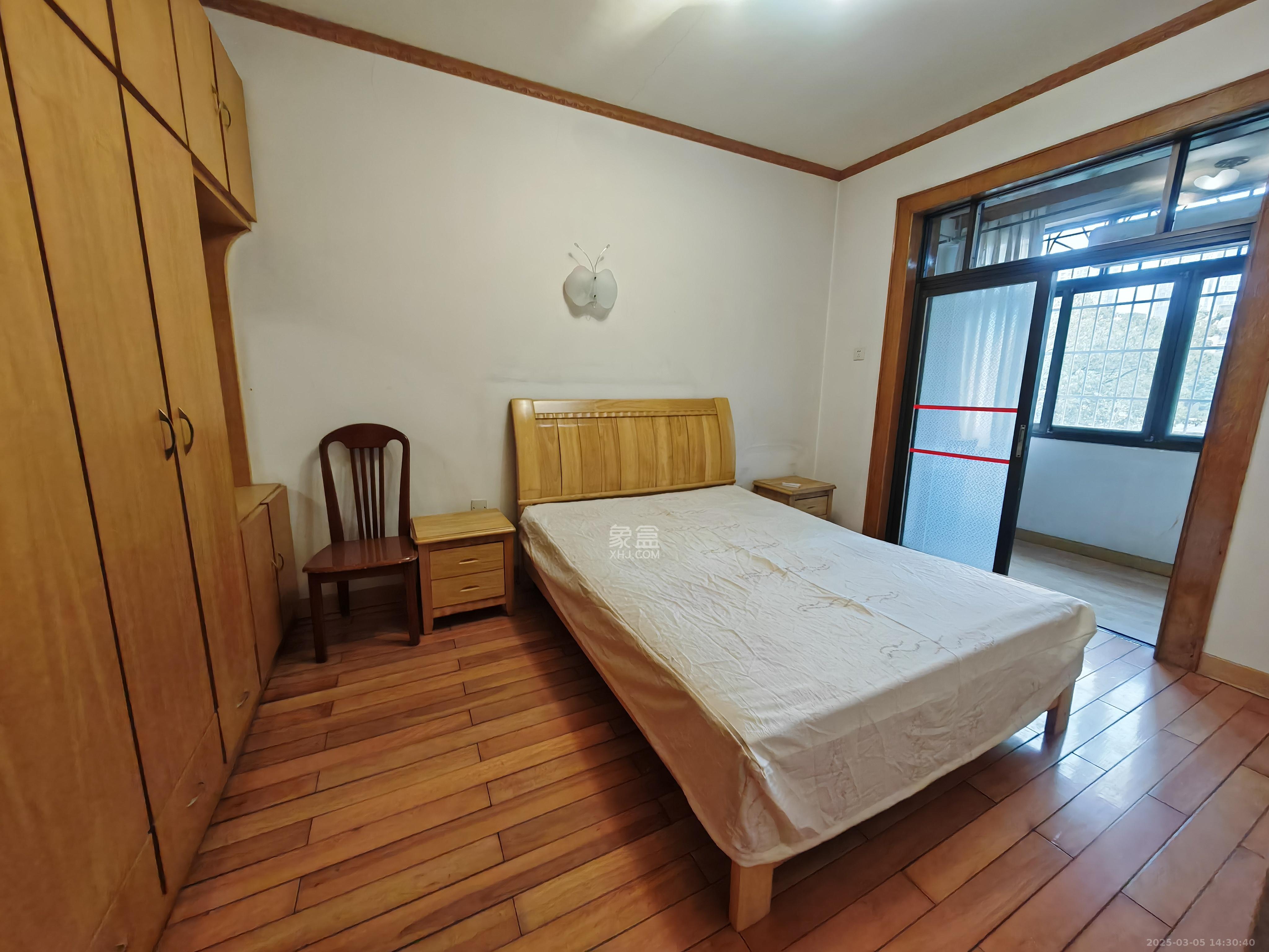 湘农桥社区 3室2厅1卫 3000.0元/月 湘农桥社区 3室2厅1卫 3000.0元/月室内图