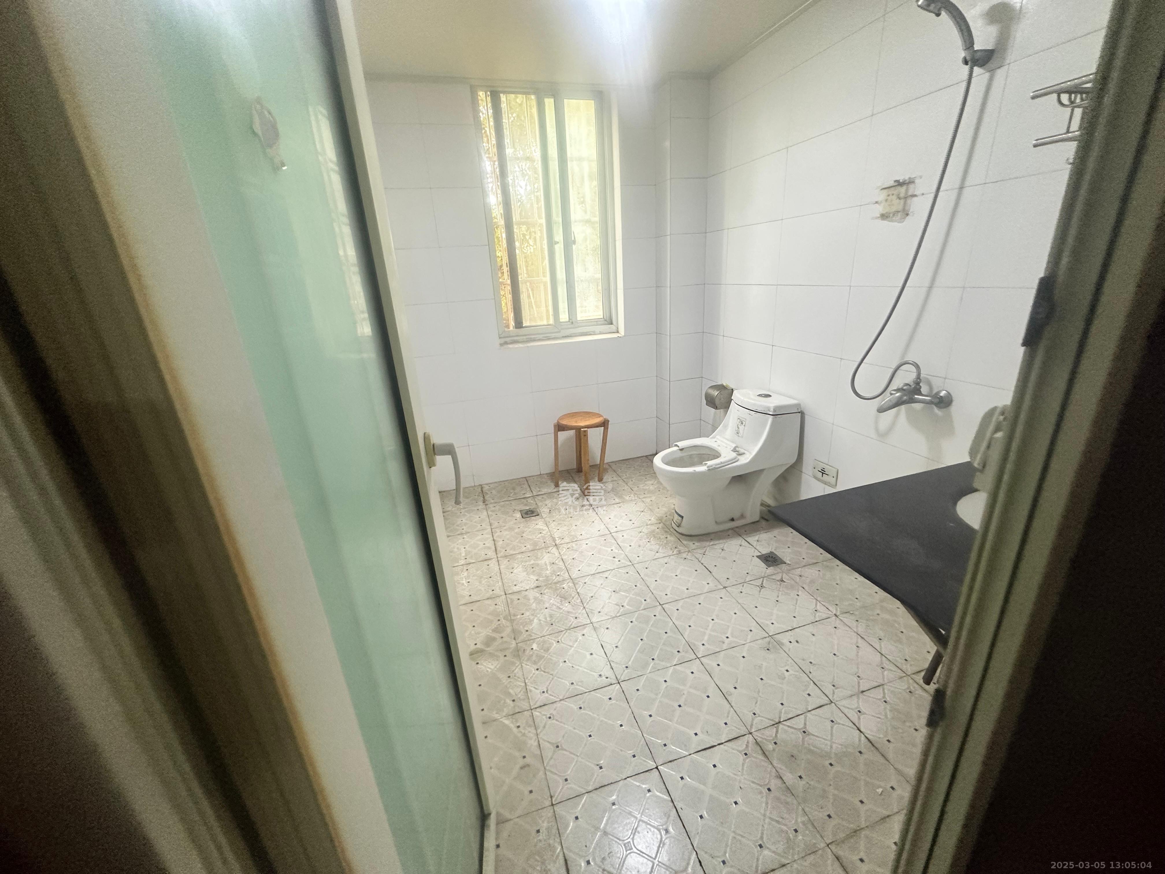 金达家园 3室2厅2卫 2500.0元/月 金达家园 3室2厅2卫 2500.0元/月室内图