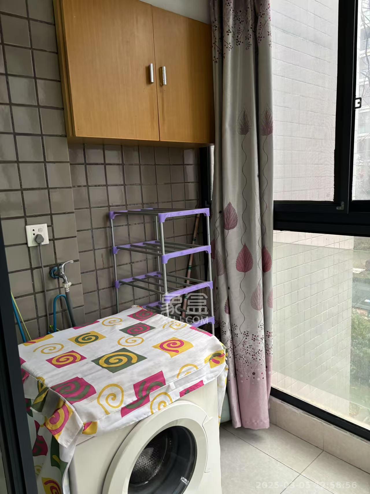 湘江世纪城豪江苑 3室2厅1卫 2000.0元/月 湘江世纪城豪江苑 3室2厅1卫 2000.0元/月室内图