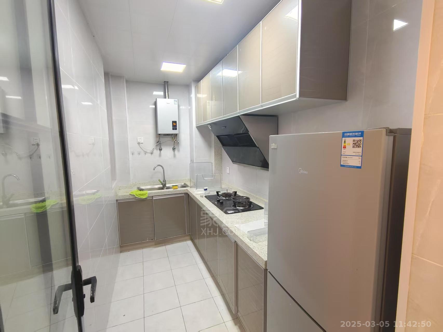 流金岁月-华晨国际 2室2厅1卫 2000.0元/月 流金岁月-华晨国际 2室2厅1卫 2000.0元/月室内图