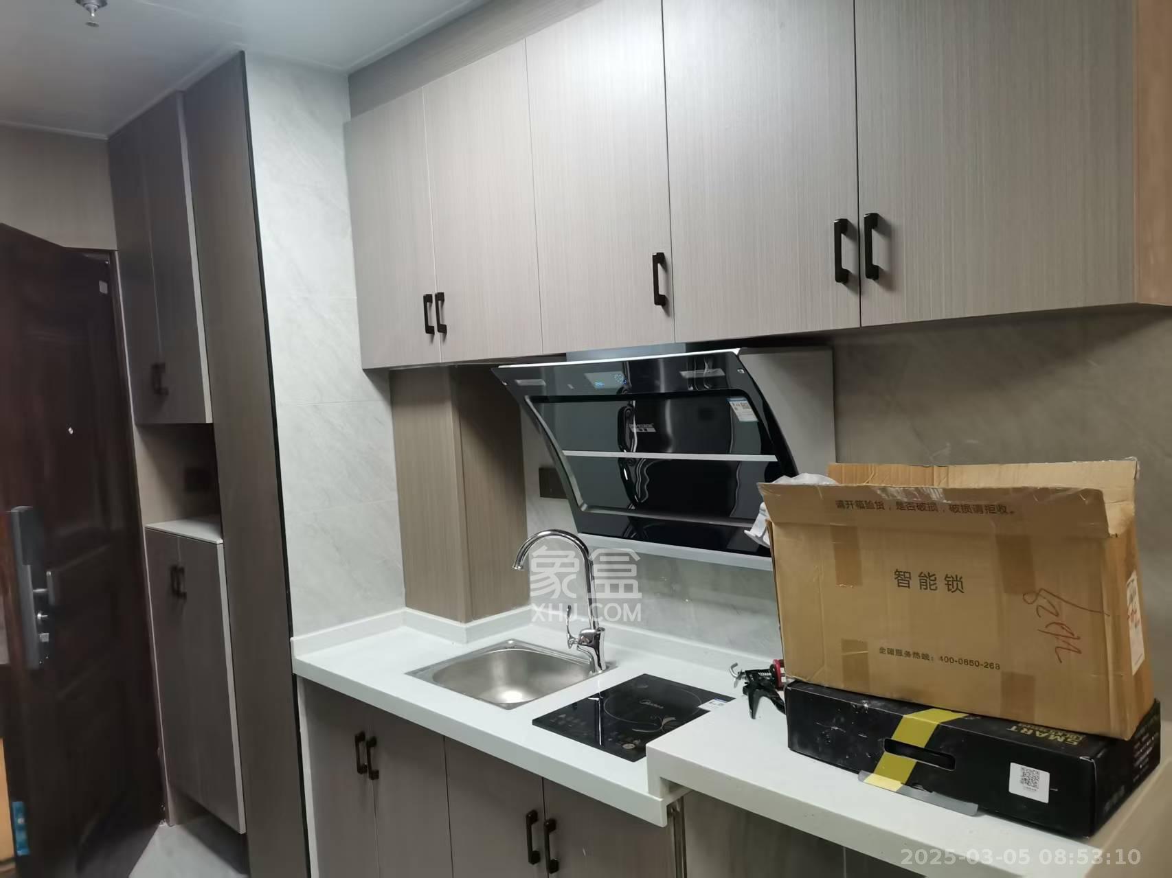 万润时光里  1室1厅1卫   1700.00元/月室内图