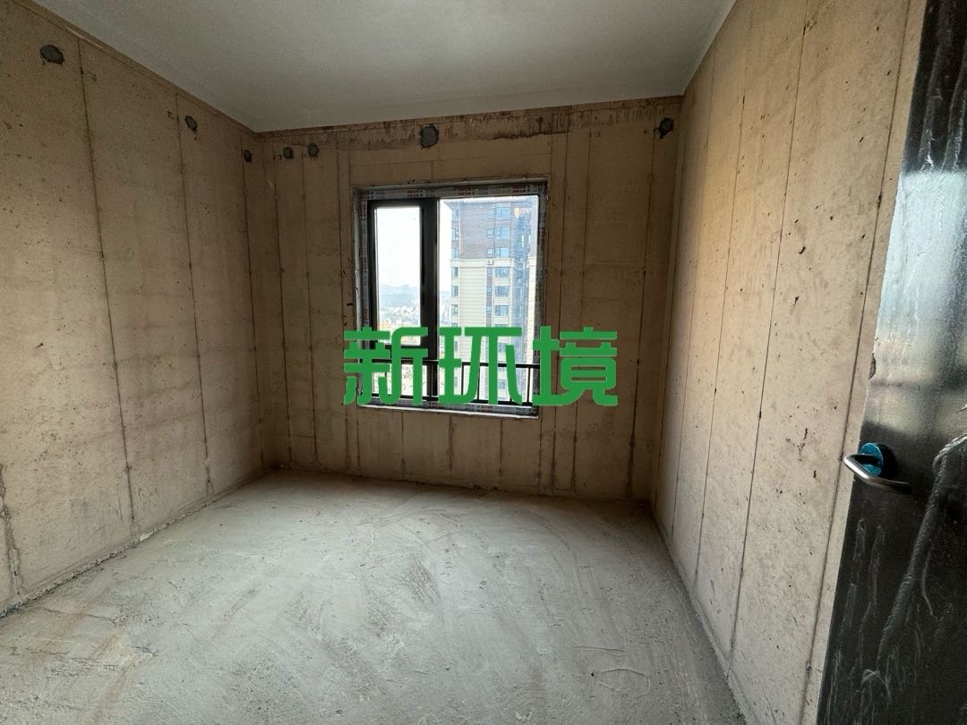 荣盛花语书苑 4室2厅2卫 85.0万 荣盛花语书苑 4室2厅2卫 85.0万客厅