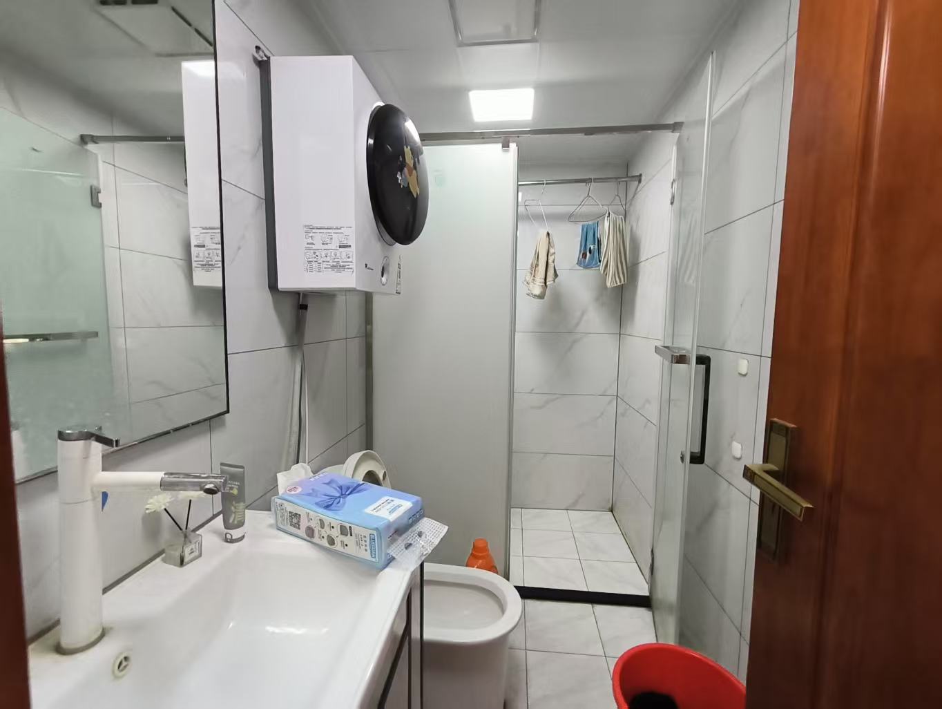 现代美居(喜盈门) 1室0厅0卫 188.0万 现代美居(喜盈门) 1室0厅0卫 188.0万客厅