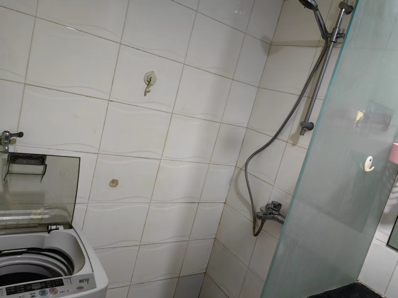 金章华府(0898) 1室1厅1卫 37.0万 金章华府(0898) 1室1厅1卫 37.0万室内图