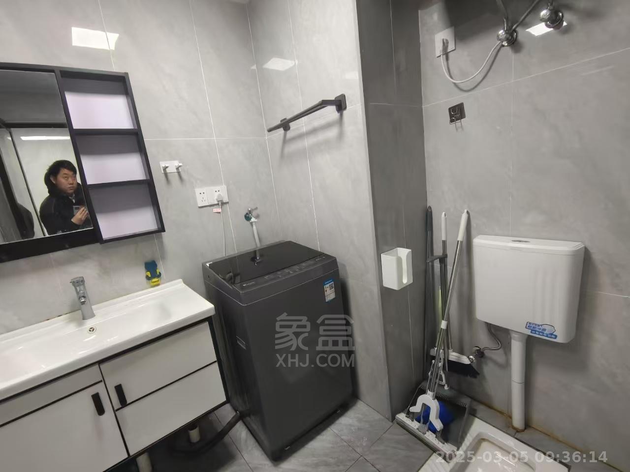 朗廷览江 1室1厅1卫 1500.0元/月 朗廷览江 1室1厅1卫 1500.0元/月室内图