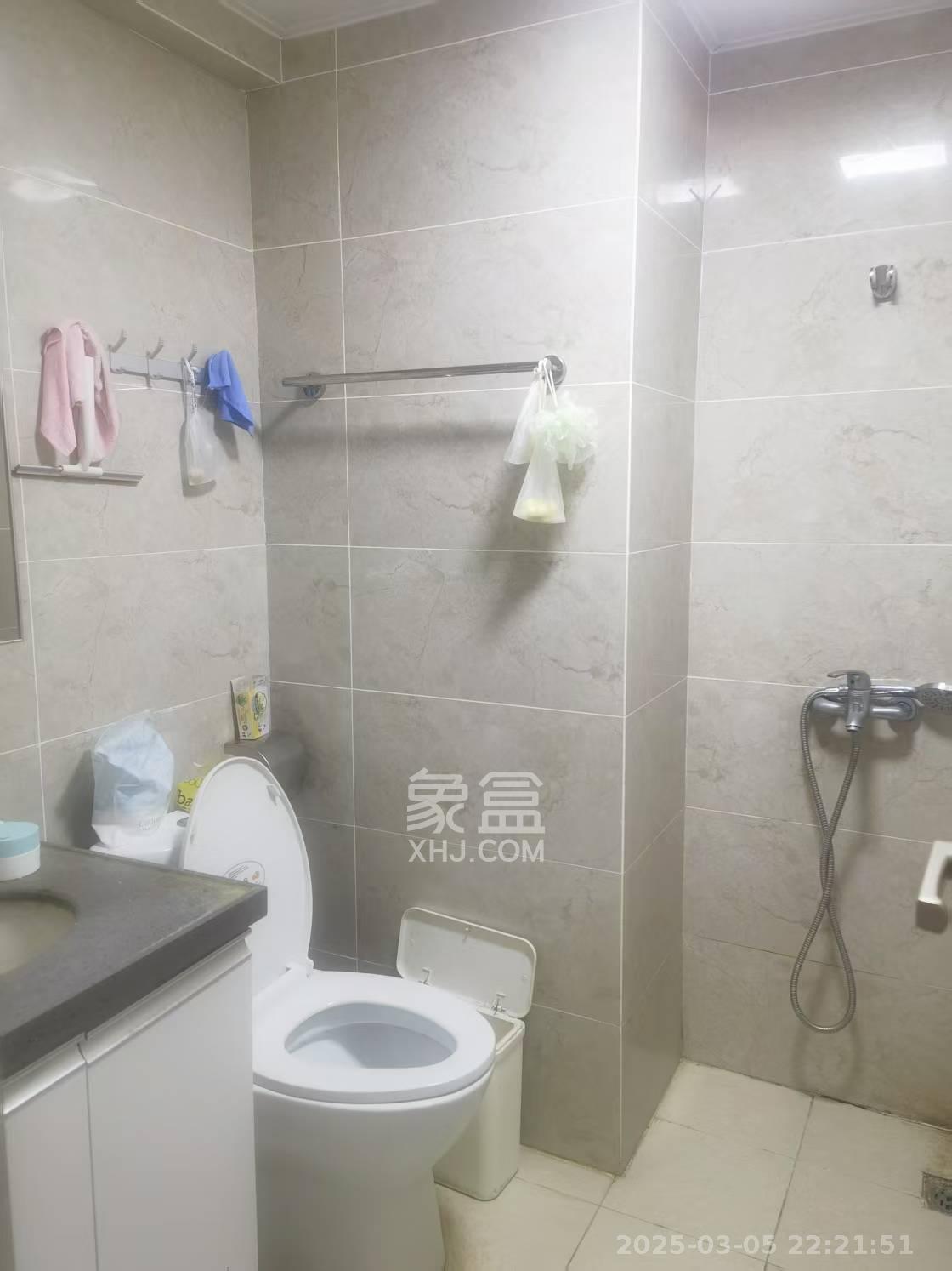 荣泰广场  0室1厅1卫   1600.00元/月