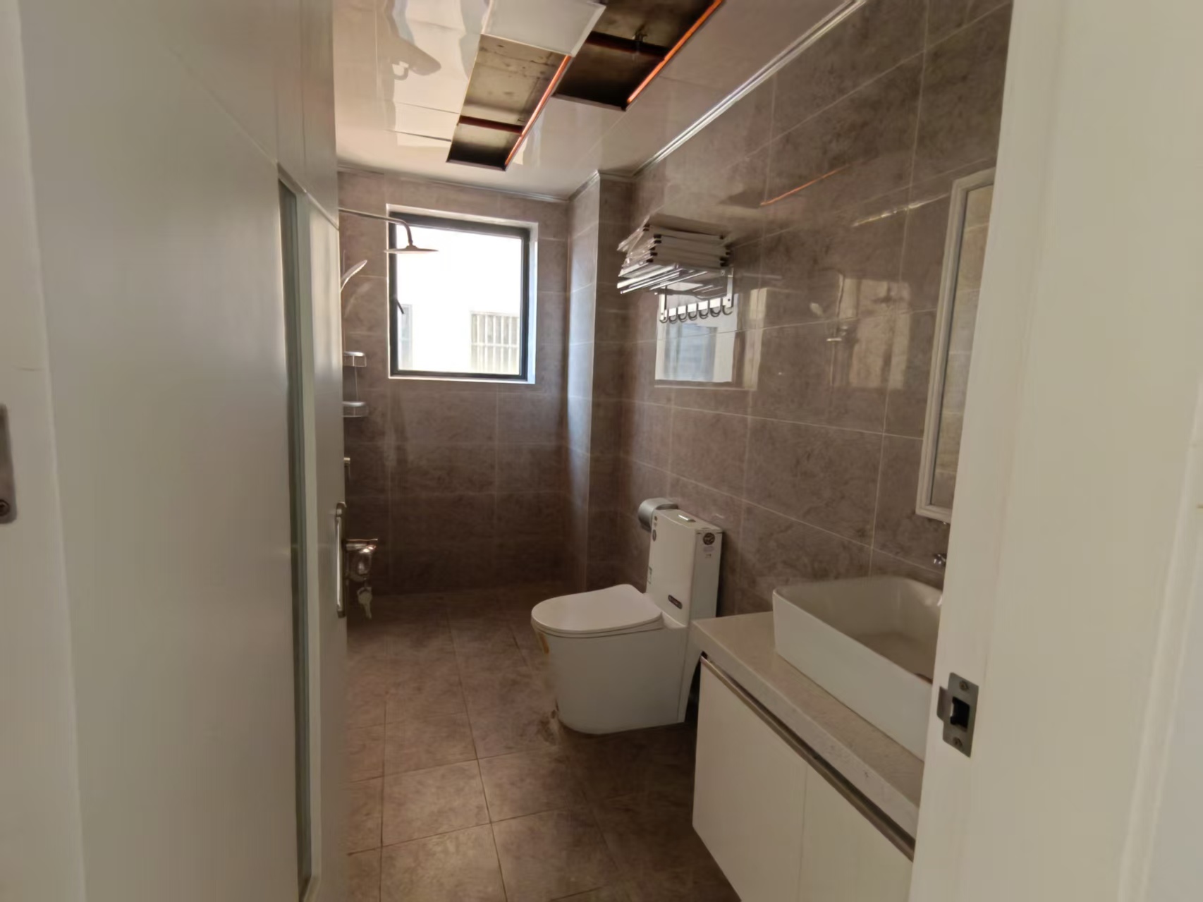 港岛花园 3室2厅2卫 235.0万 港岛花园 3室2厅2卫 235.0万室内图