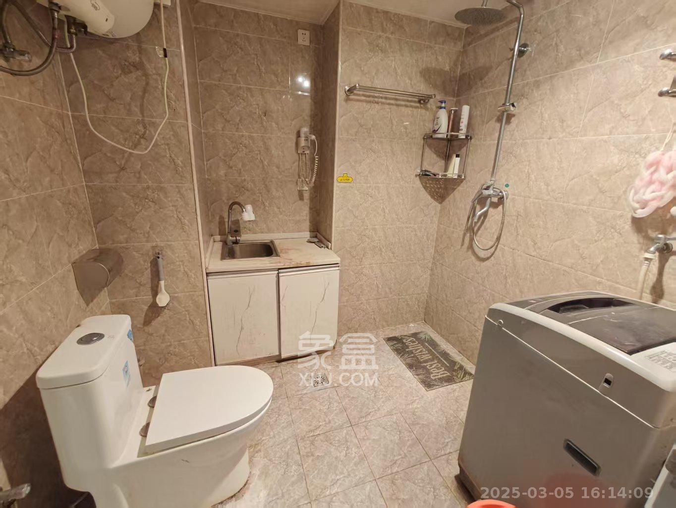 荣盛花语馨苑 1室1厅1卫 1600.0元/月 荣盛花语馨苑 1室1厅1卫 1600.0元/月室内图