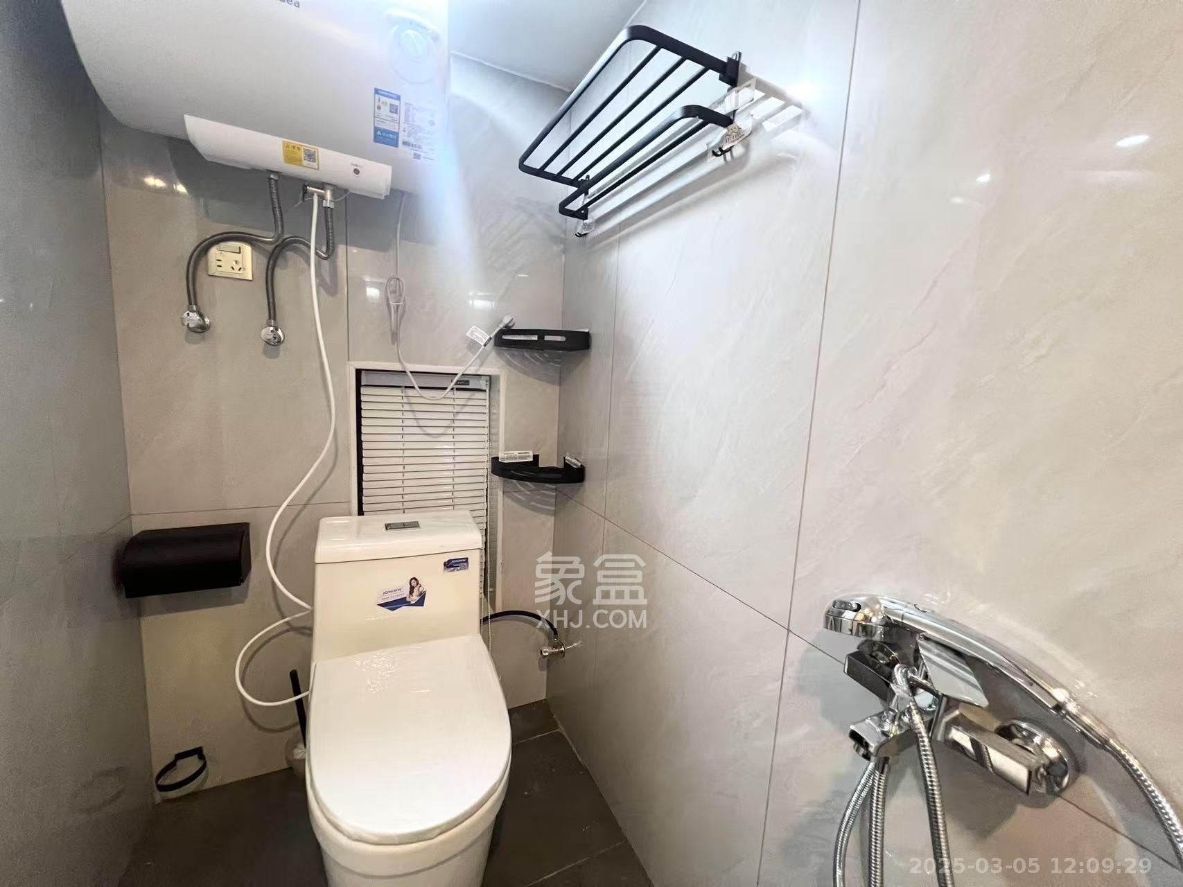 清控湖山雅居北区 1室1厅1卫 1250.0元/月 清控湖山雅居北区 1室1厅1卫 1250.0元/月室内图