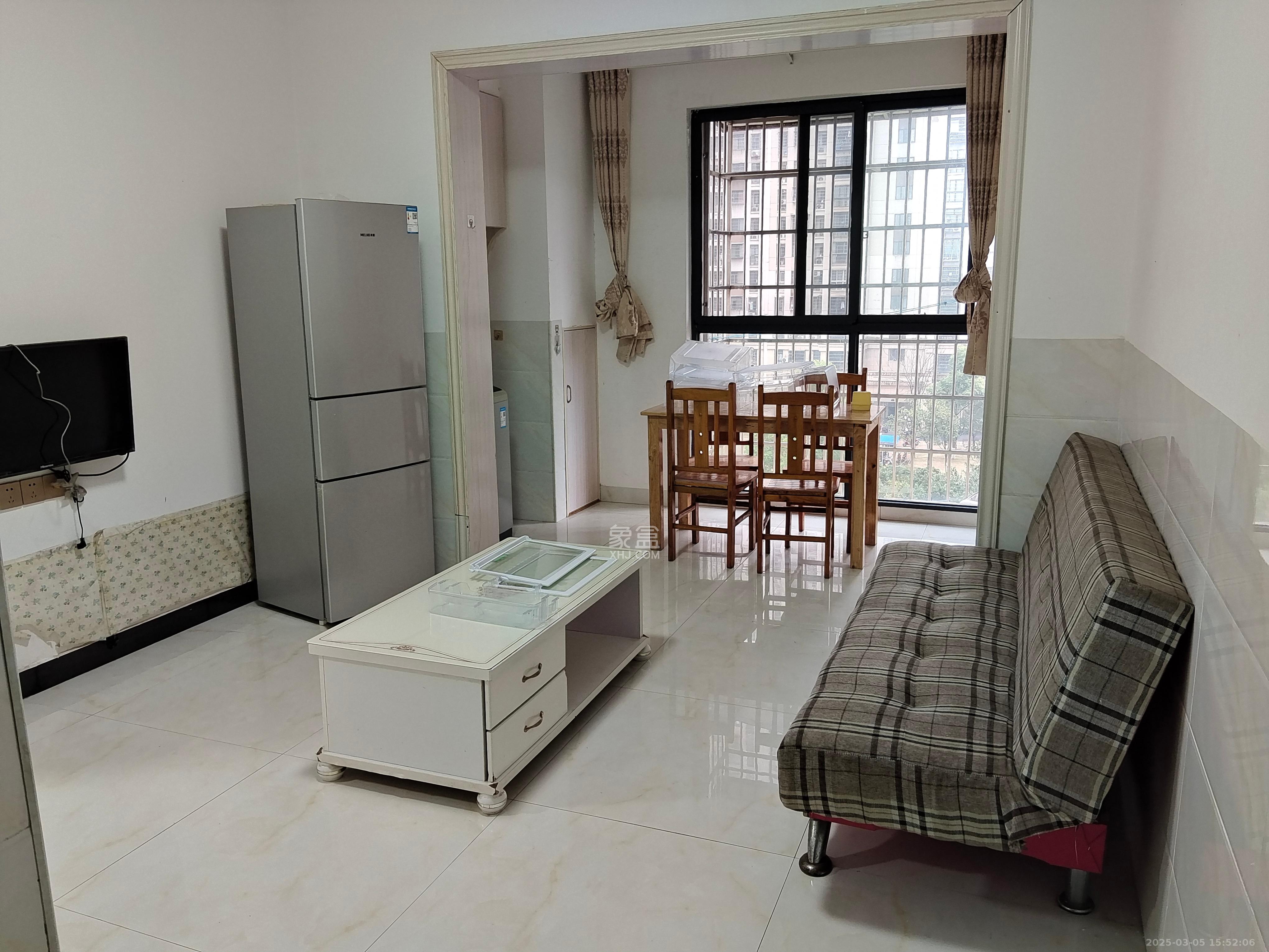 嘉顺苑 1室1厅1卫 1600.0元/月 嘉顺苑 1室1厅1卫 1600.0元/月室内图