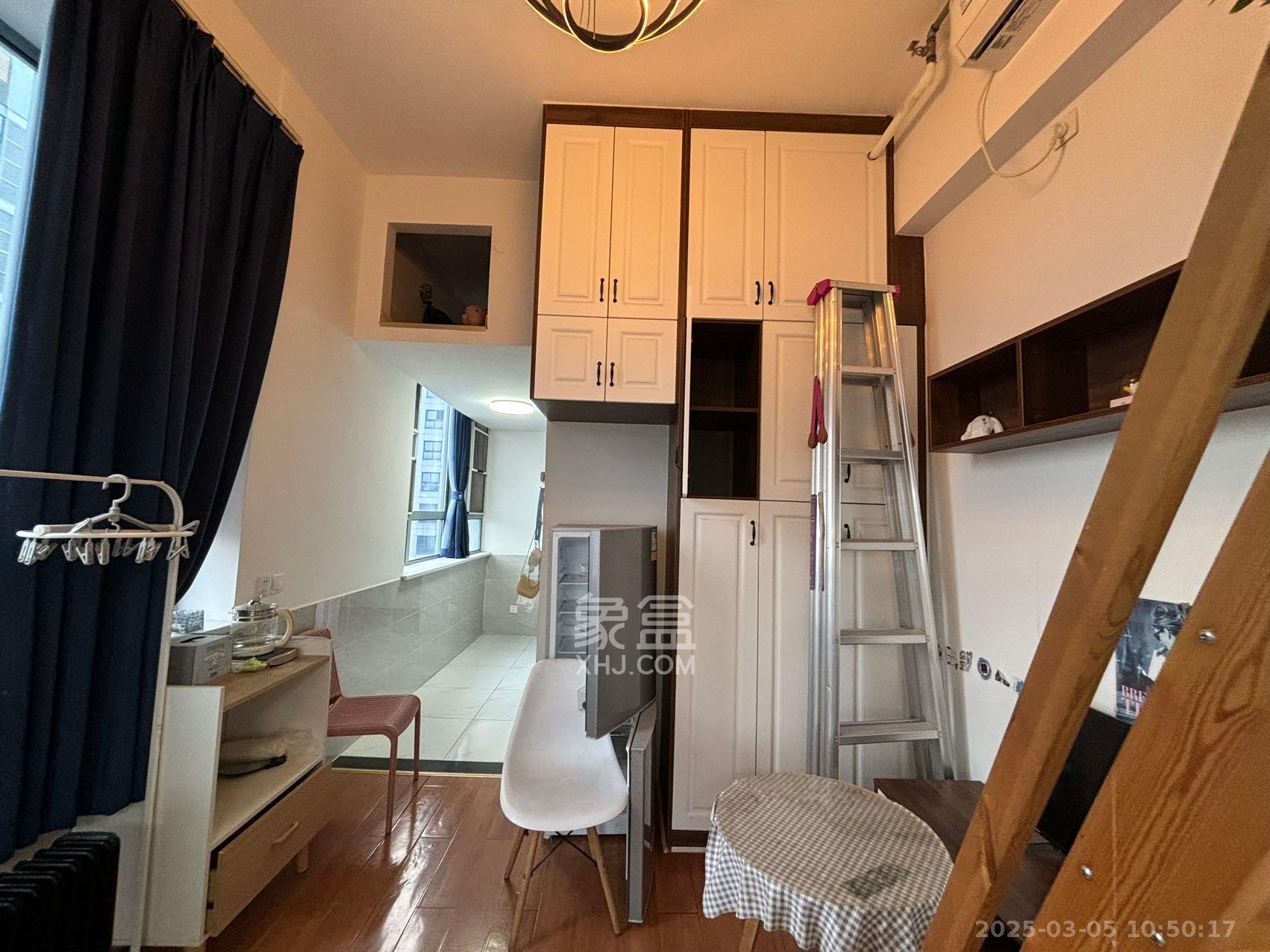 绿地之窗   51.45㎡     1200.00元/月