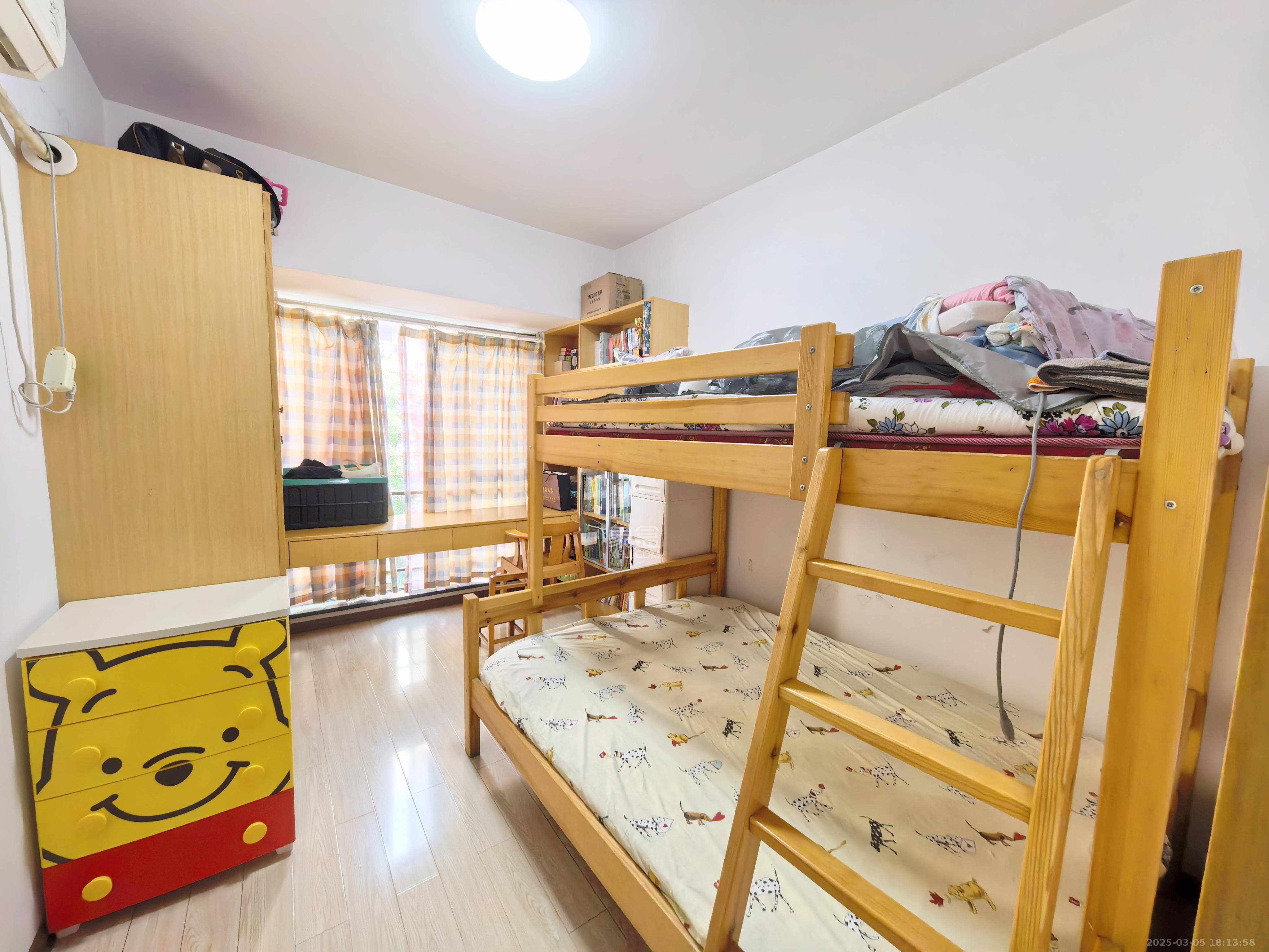 中城丽景香山园  2室2厅1卫    2700.0元/月室内图