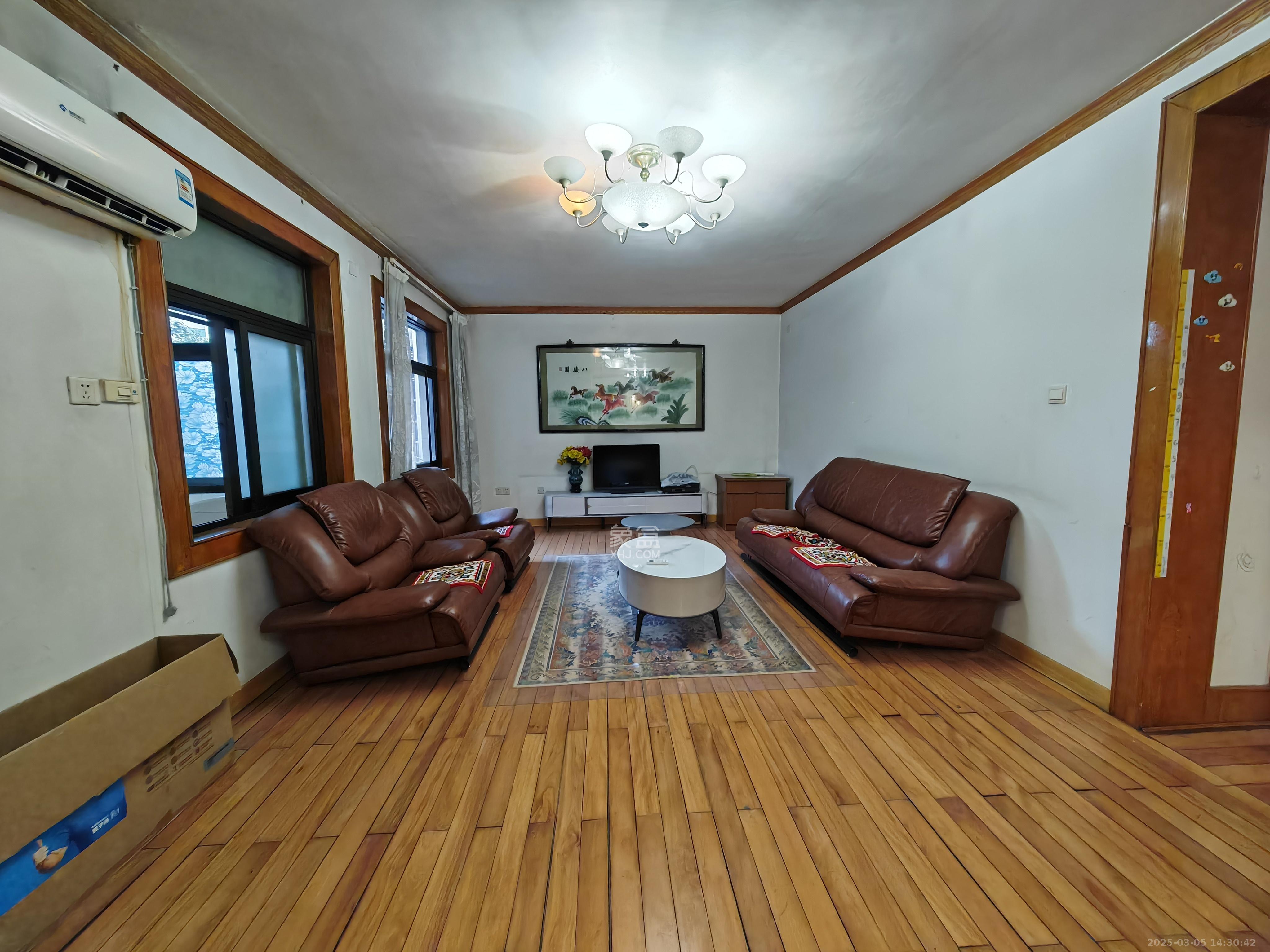 湘农桥社区 3室2厅1卫 3000.0元/月 湘农桥社区 3室2厅1卫 3000.0元/月室内图