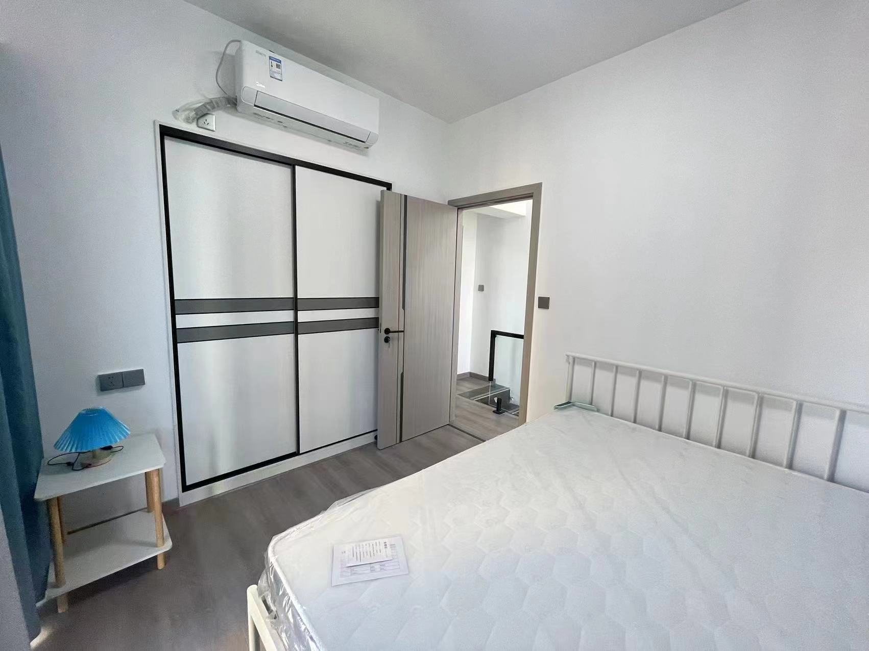 俊景万和城 2室2厅1卫 2400.0元/月 俊景万和城 2室2厅1卫 2400.0元/月室内图