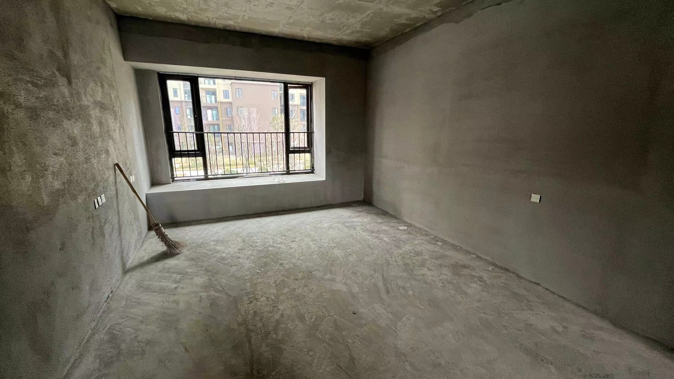 碧桂园华府(碧桂园五期)  5室2厅3卫    122.5万 碧桂园华府(碧桂园五期)  5室2厅3卫    122.5万室内图