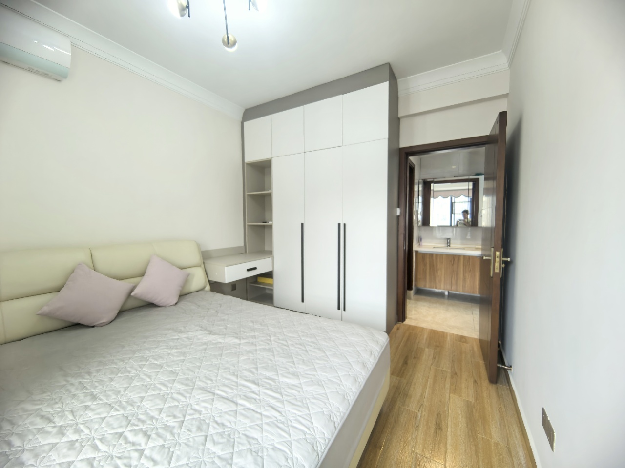 星华海岸城三期 2室2厅1卫 143.0万 星华海岸城三期 2室2厅1卫 143.0万室内图