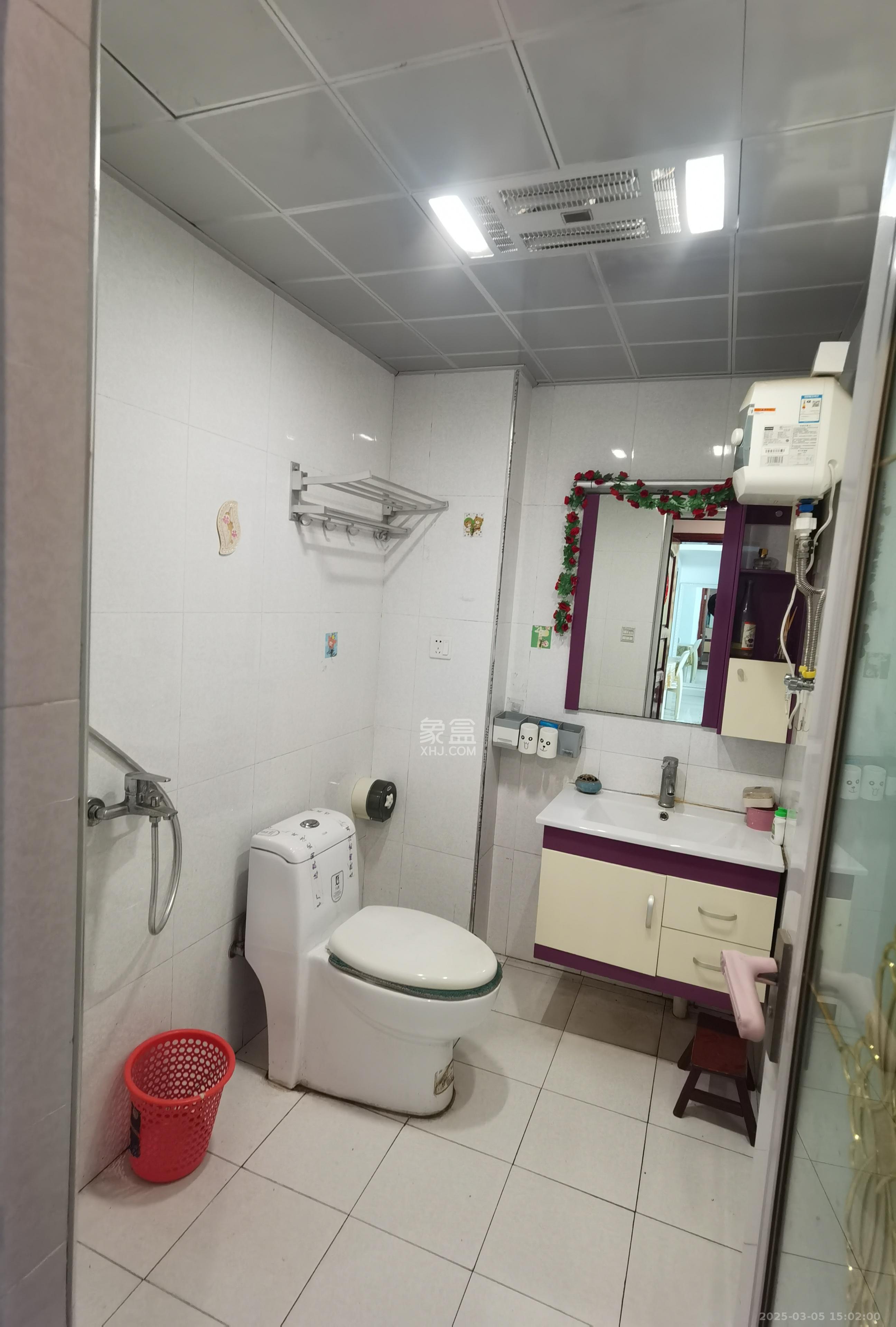 佳美星城  3室2厅1卫   1800.00元/月室内图