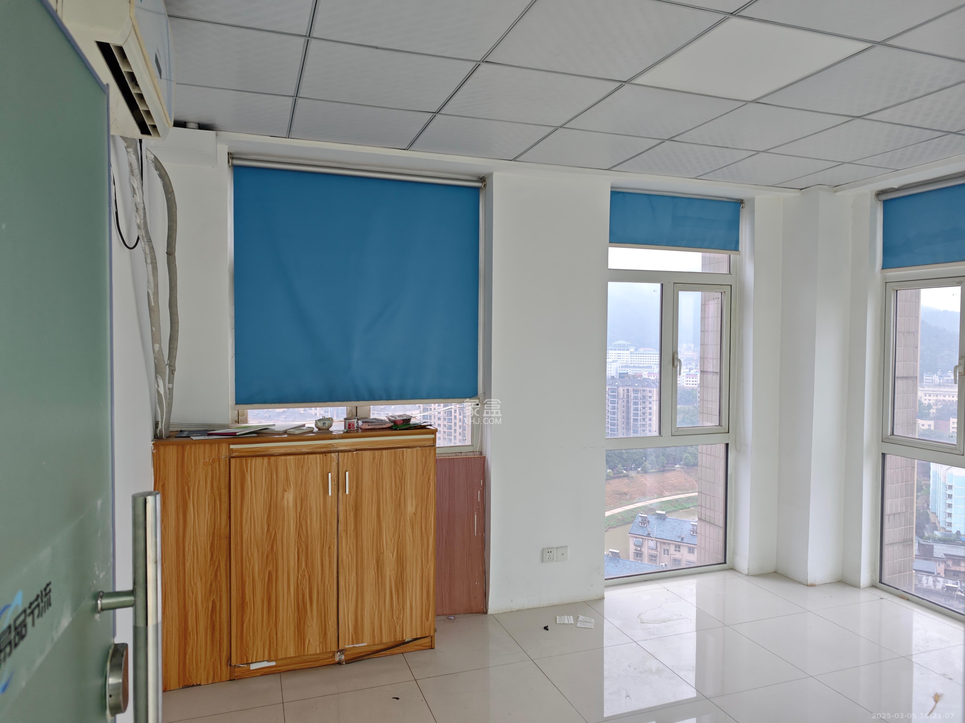 公园道 1室1厅1卫 7800.0元/月 公园道 1室1厅1卫 7800.0元/月室内图