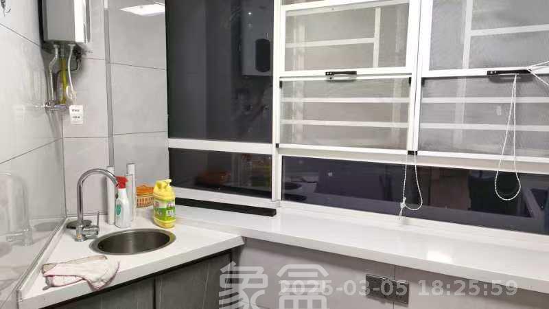 中建嘉和城  1室1厅1卫   1700.00元/月室内图