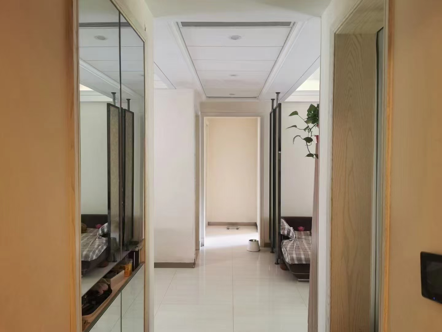 华凯江海庭  4室2厅2卫    200.0万 华凯江海庭  4室2厅2卫    200.0万室内图