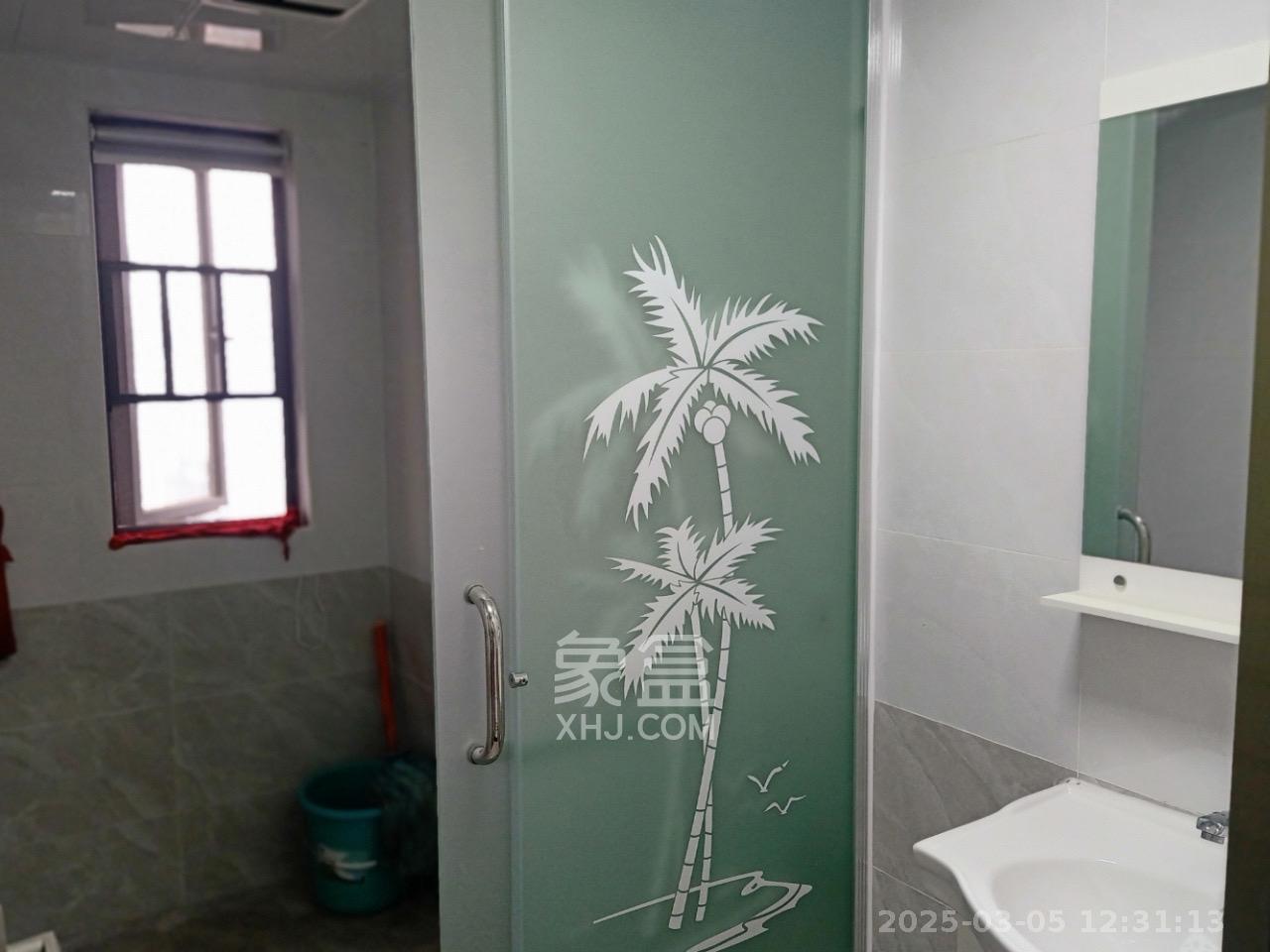 中建嘉和城  3室2厅2卫   2600.00元/月室内图