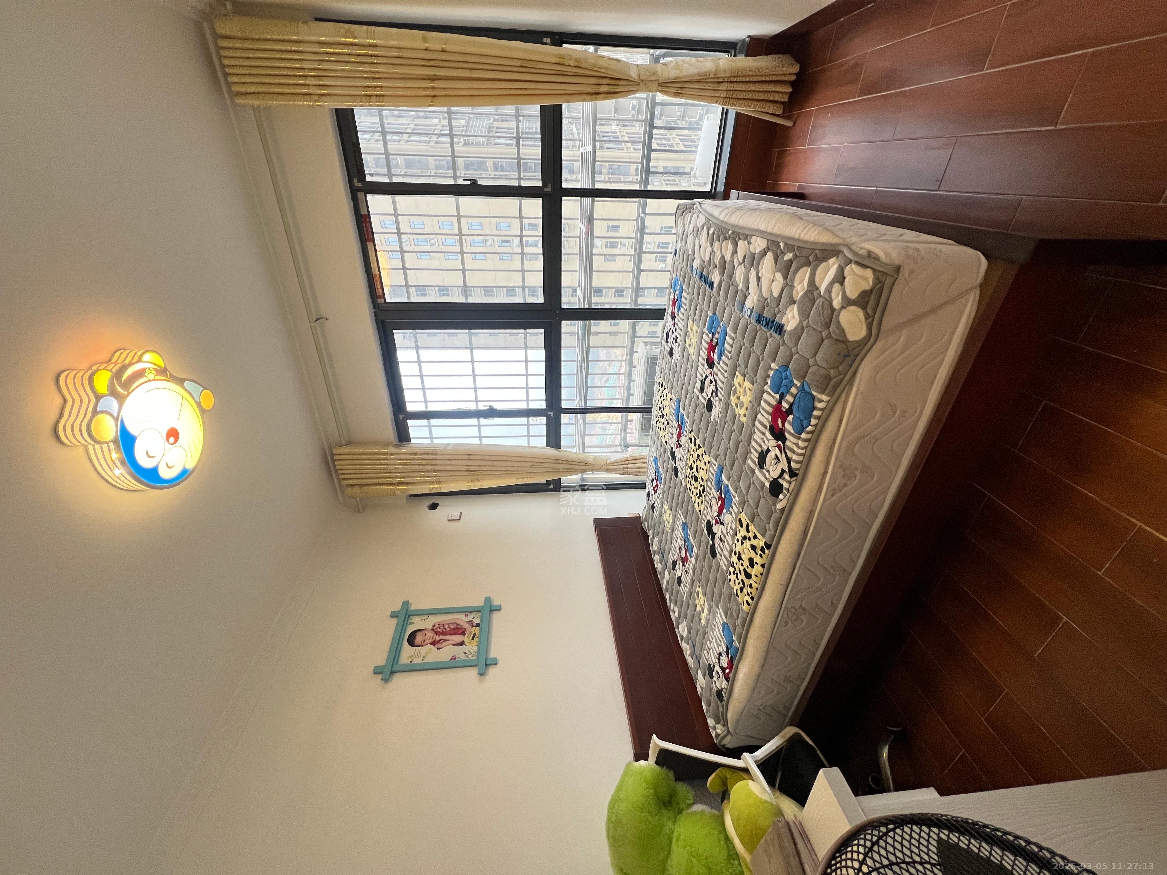 悦湖山 3室2厅2卫 2800.0元/月 悦湖山 3室2厅2卫 2800.0元/月室内图