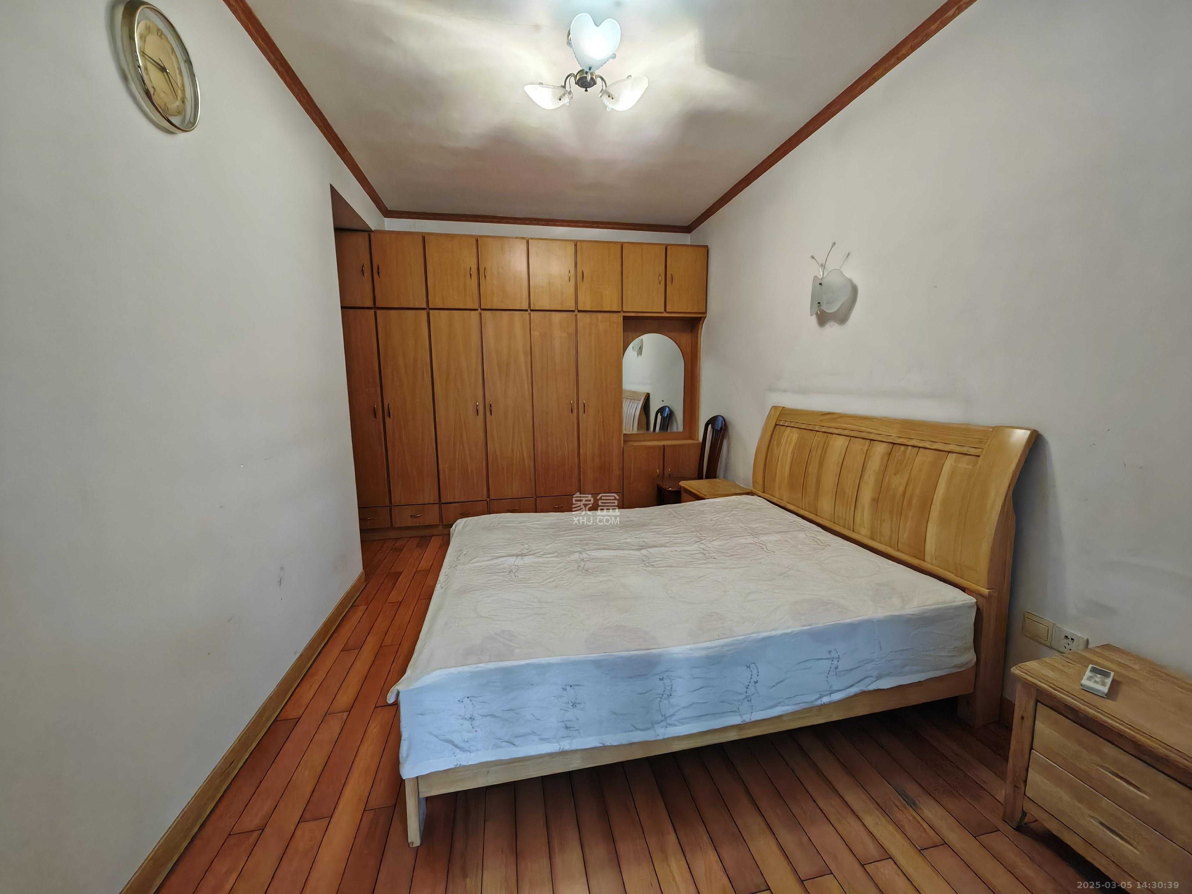 湘农桥社区 3室2厅1卫 3000.0元/月 湘农桥社区 3室2厅1卫 3000.0元/月室内图