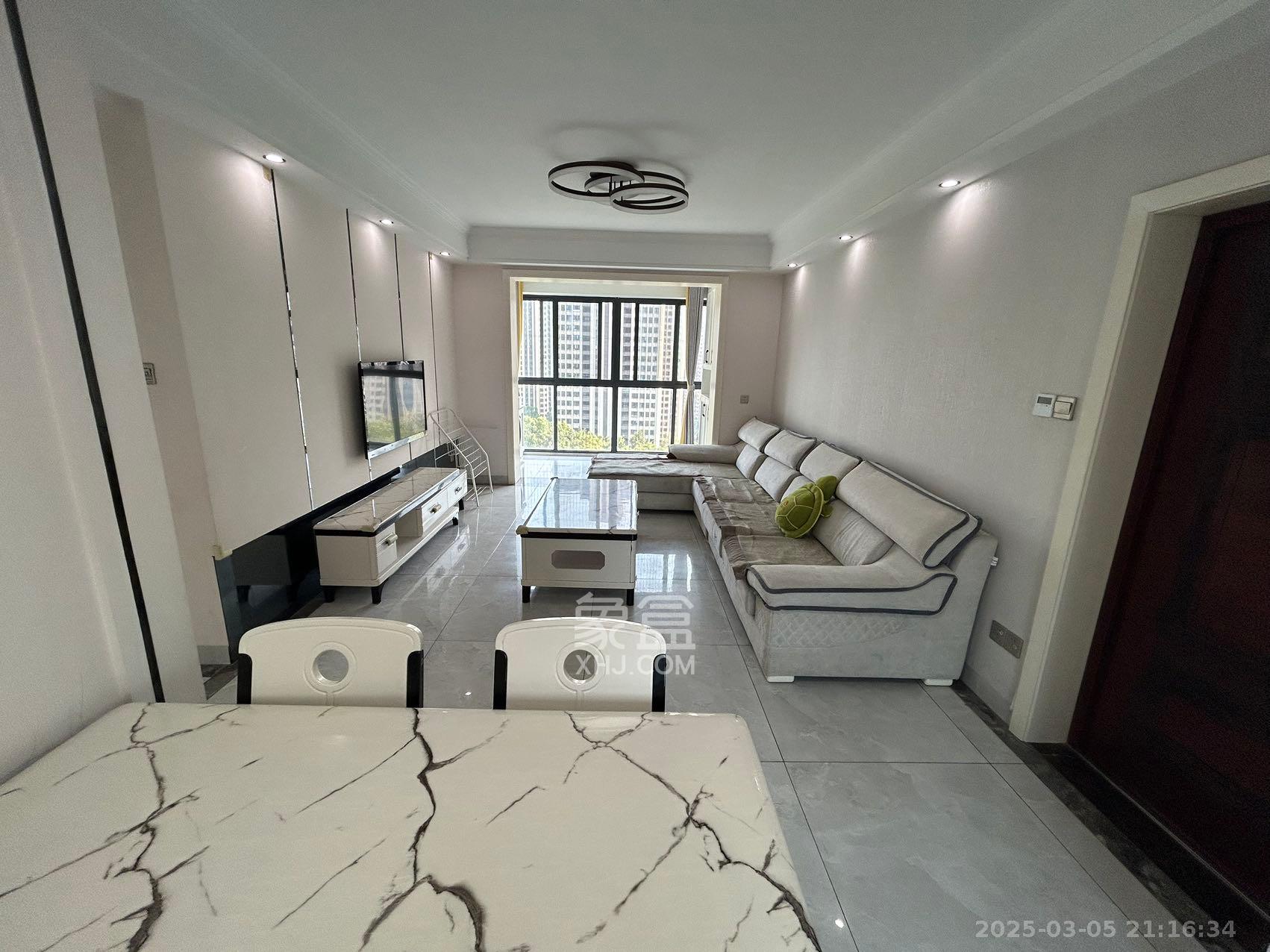 骑龙大街(骑龙苑) 3室2厅1卫 3000.0元/月 骑龙大街(骑龙苑) 3室2厅1卫 3000.0元/月室内图