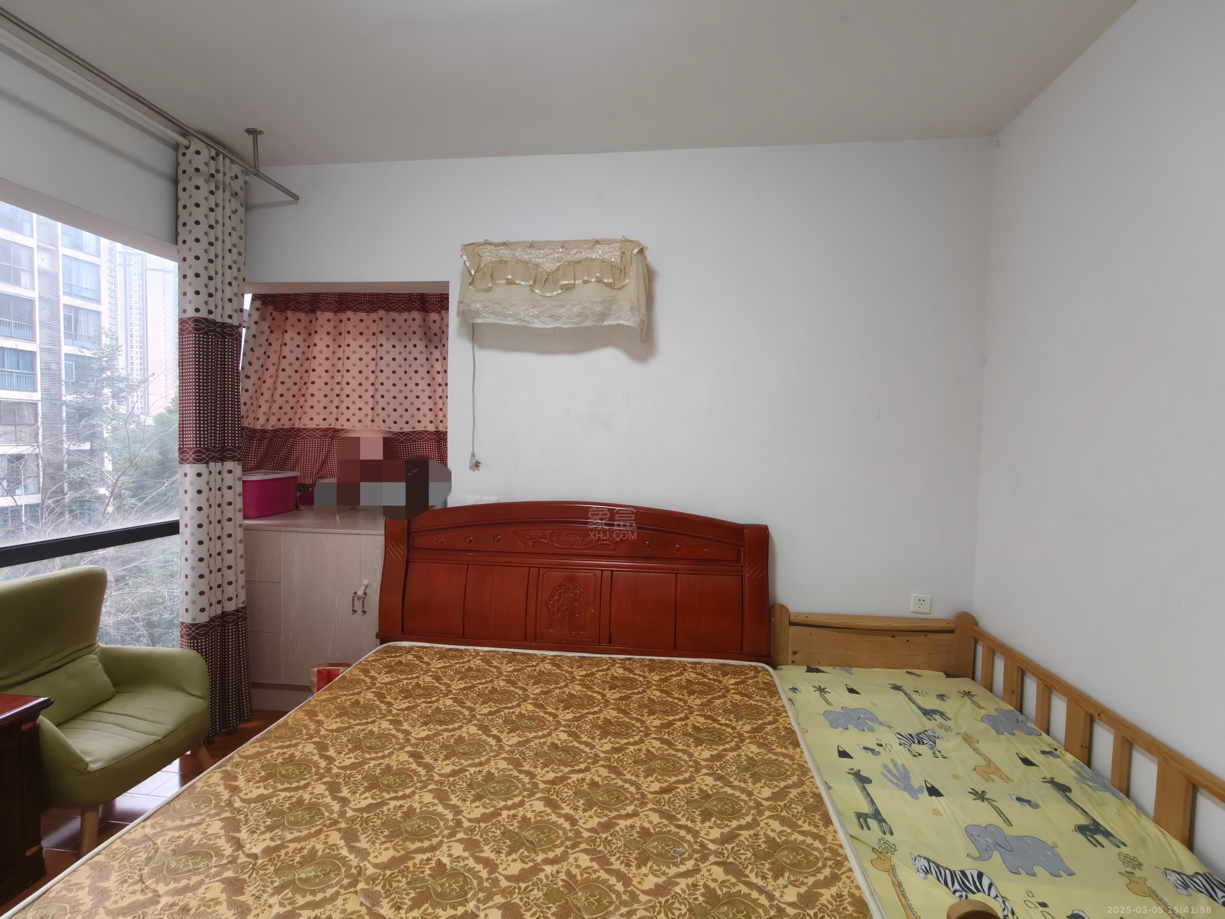 庐山春天早安华晨  3室2厅1卫    2000.0元/月 庐山春天早安华晨  3室2厅1卫    2000.0元/月室内图