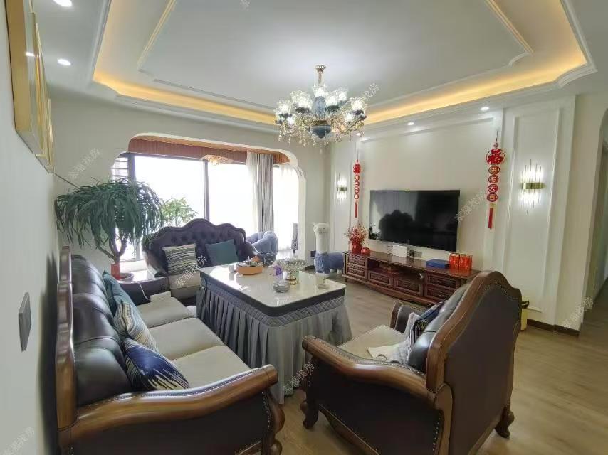 鑫湘悦璟台 4室2厅2卫 89.8万 鑫湘悦璟台 4室2厅2卫 89.8万客厅