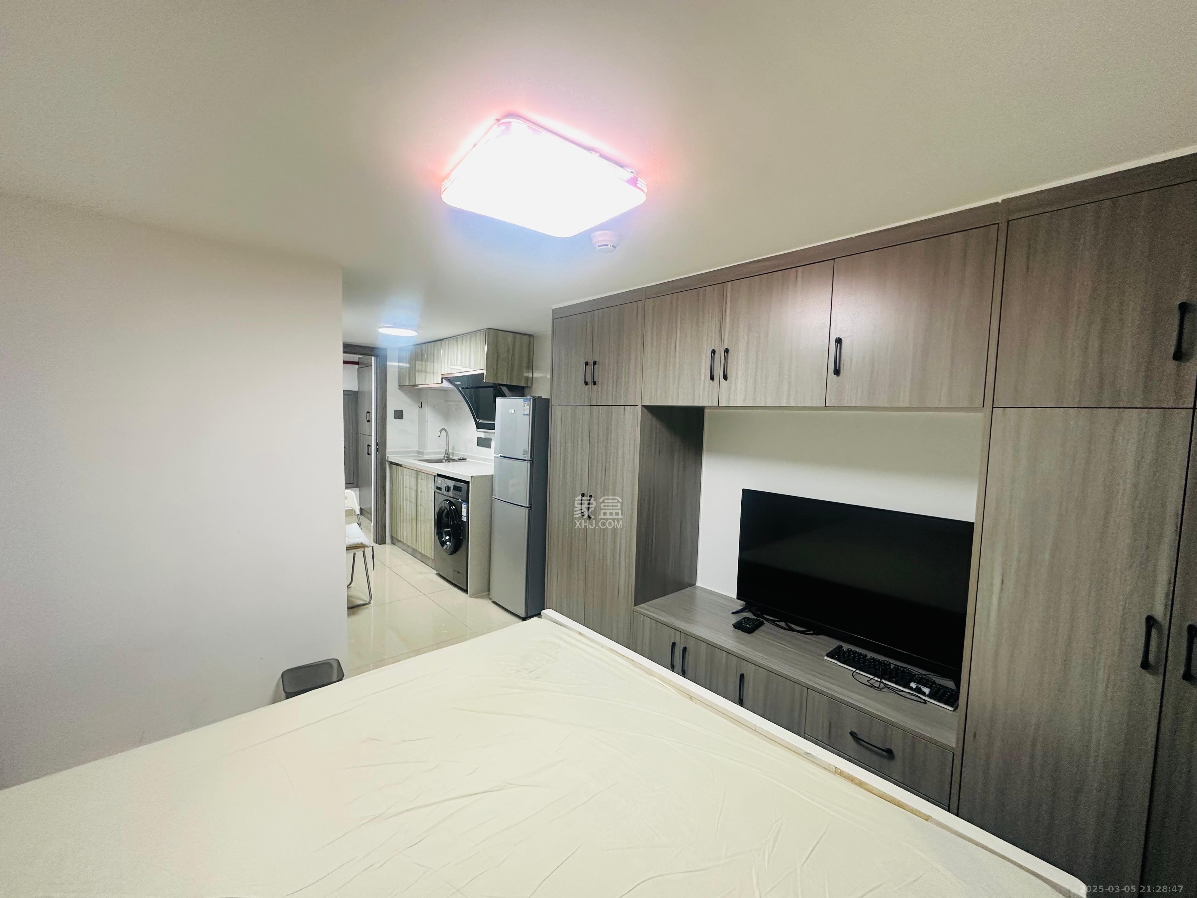 龙湖湘江星座（祺鑫星座公寓）  1室1厅1卫    1300.0元/月室内图