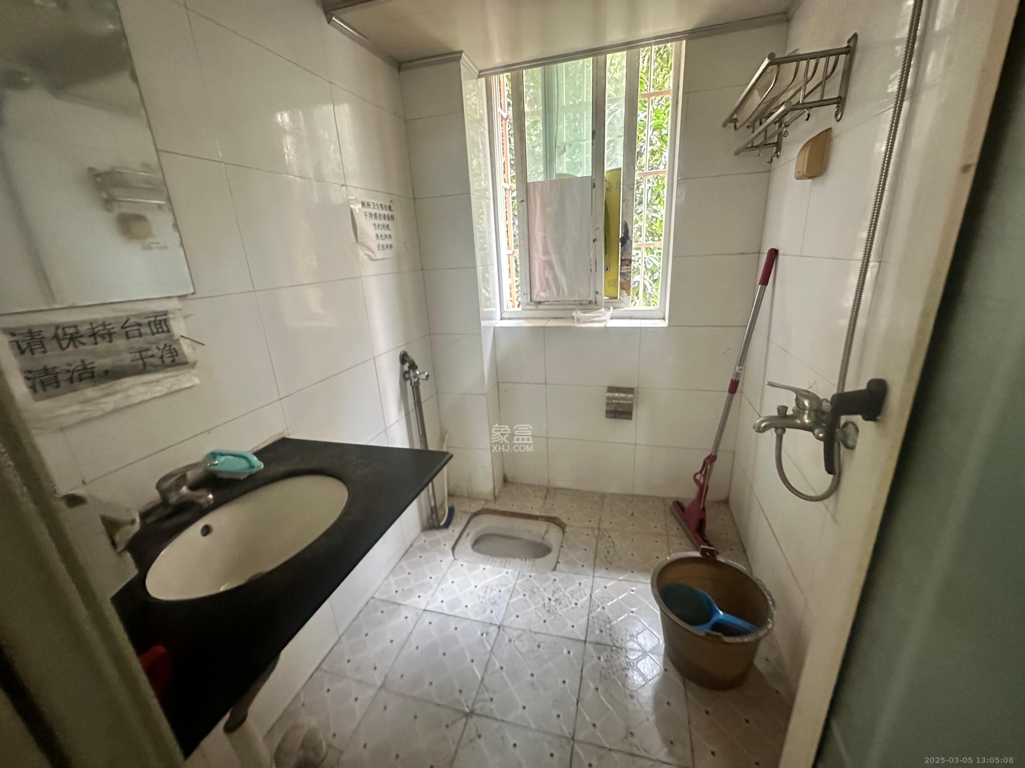 金达家园  3室2厅2卫    2500.0元/月室内图