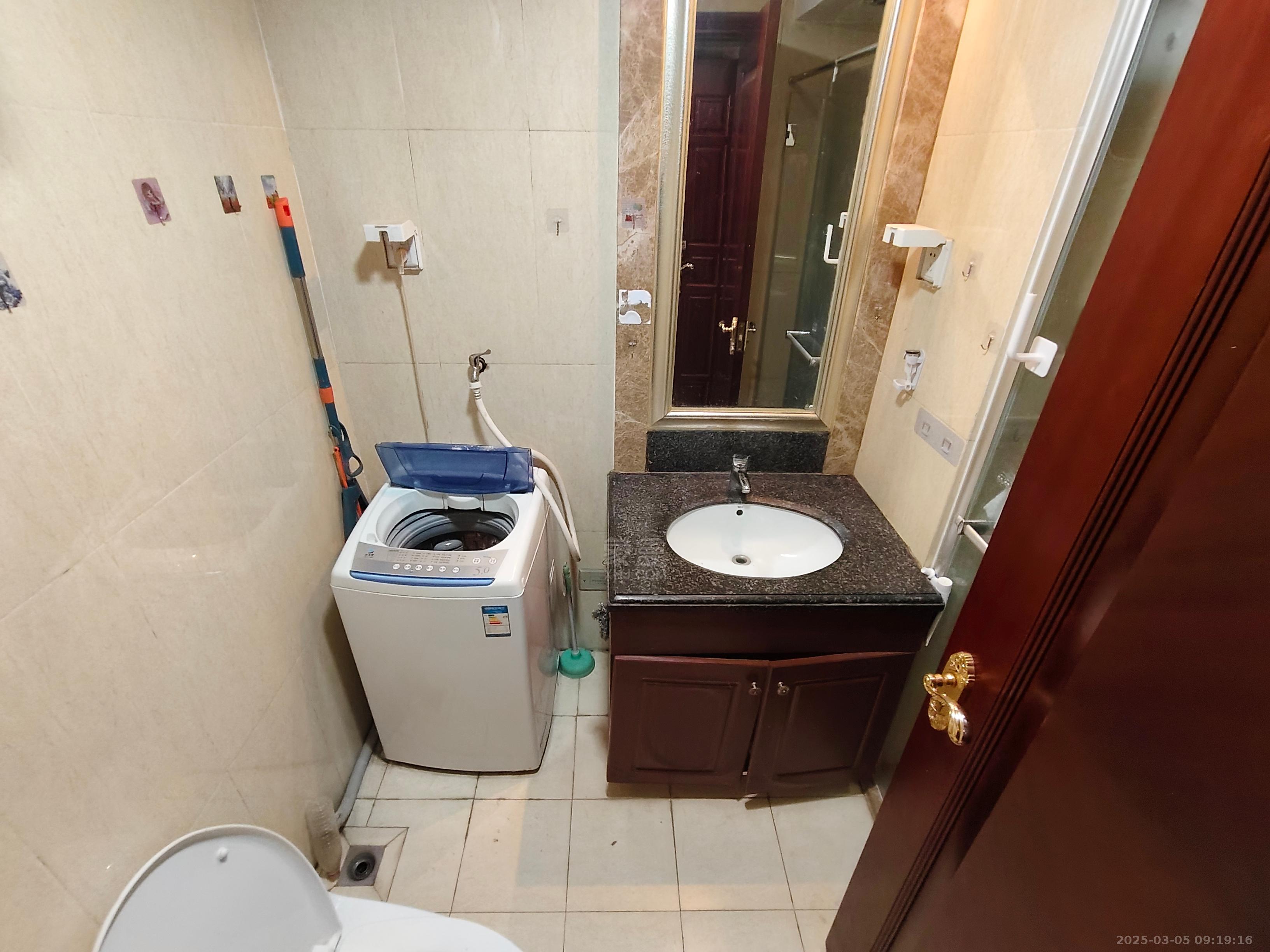 株洲恒大名都  1室1厅1卫    900.0元/月 株洲恒大名都  1室1厅1卫    900.0元/月